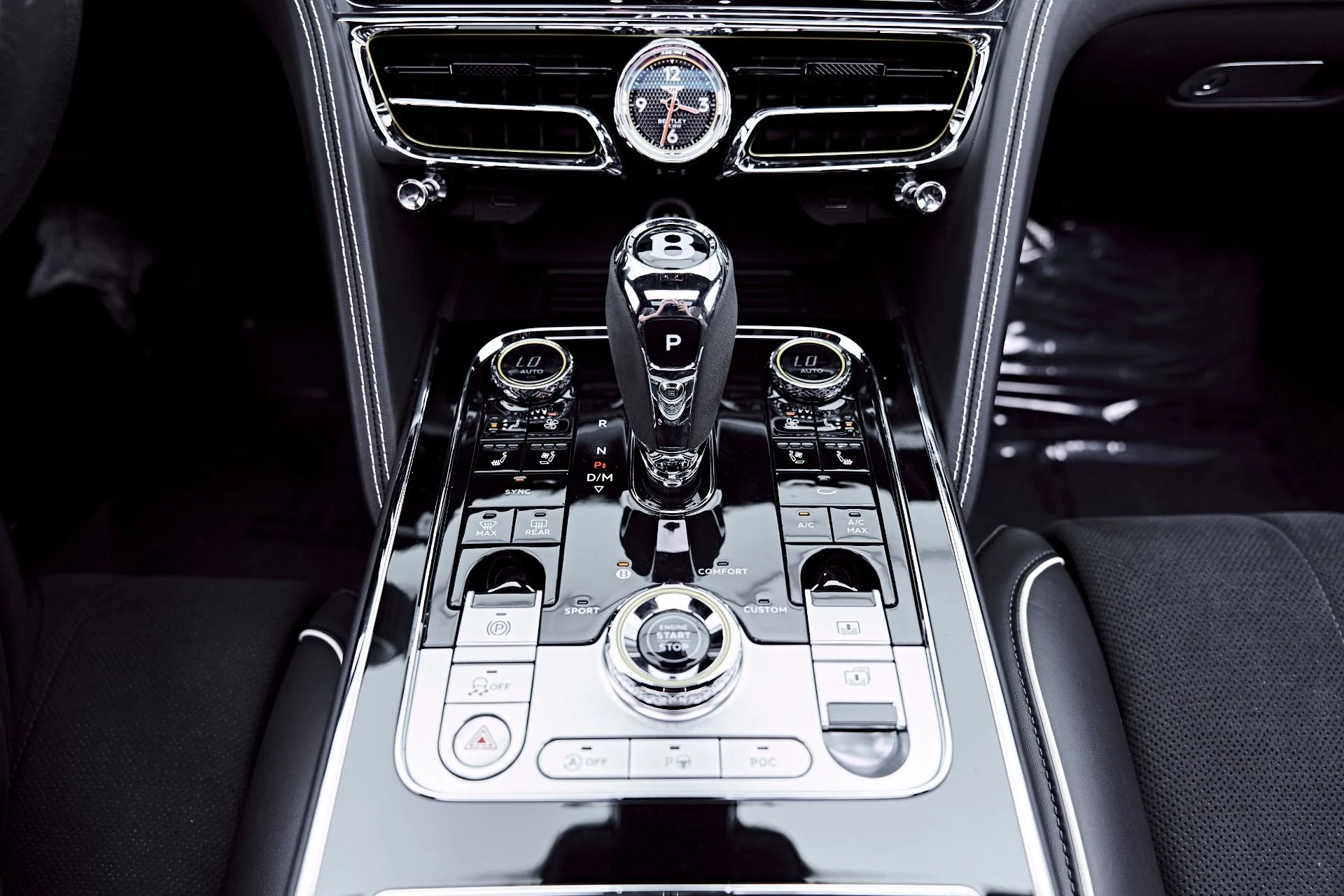 mph071_4146509624_Used_2023_Bentley_Flying_Spur_S_1784247341_9f71f5b40e