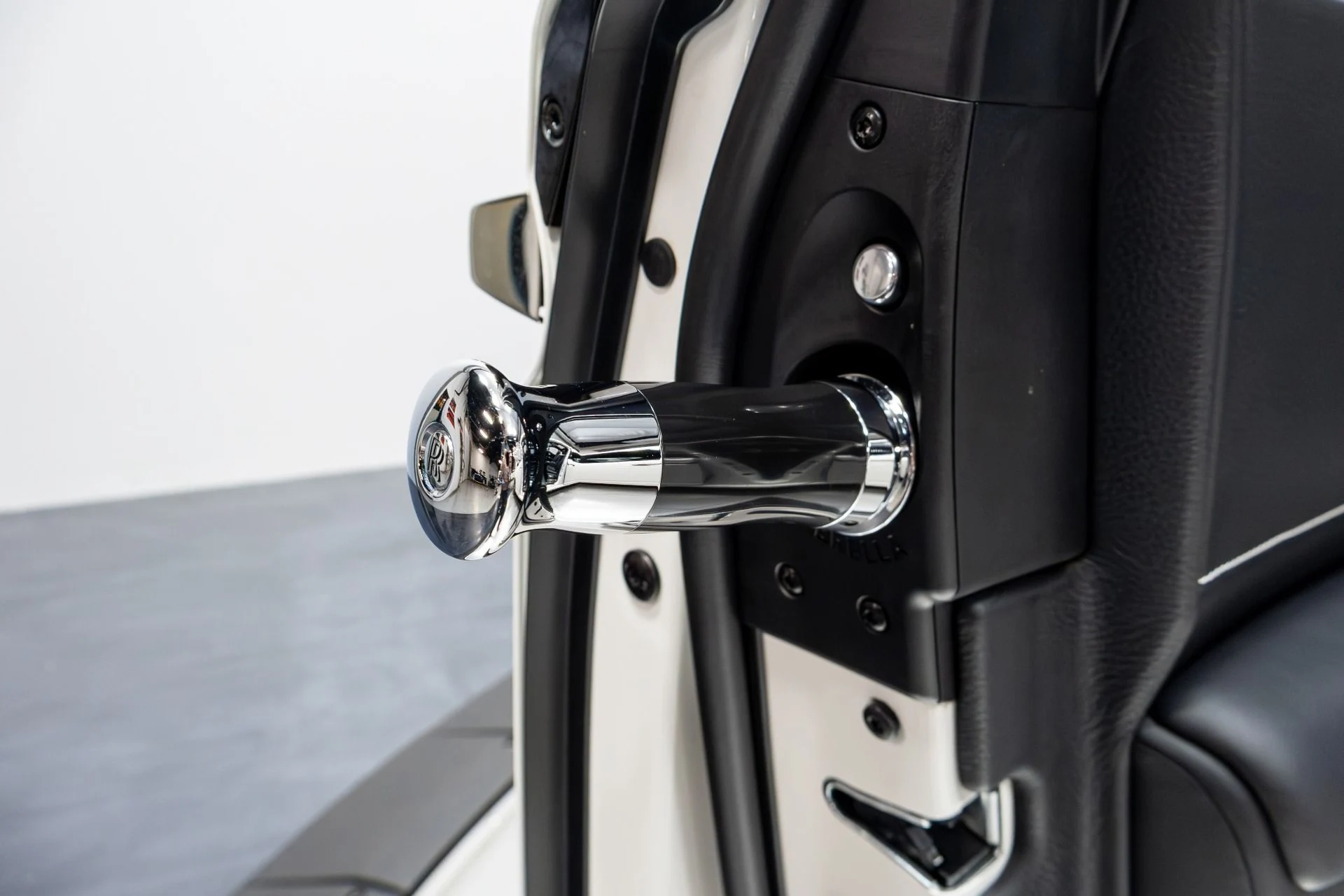 mph071_457594705_Used_2016_Rolls_Royce_Ghost_1775019332_627194952c