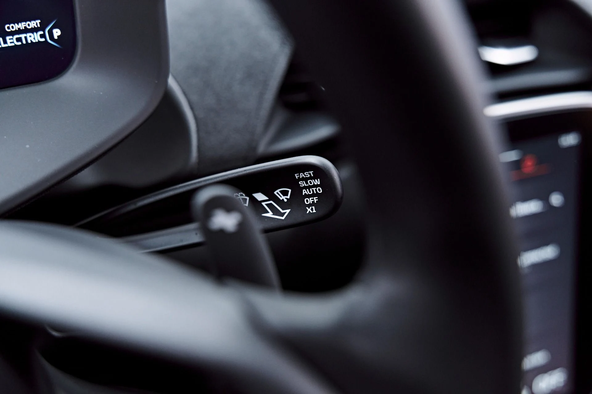 mph071_472565838_Used_2026_Mc_Laren_Artura_Vision_1777507555_caf271a92c