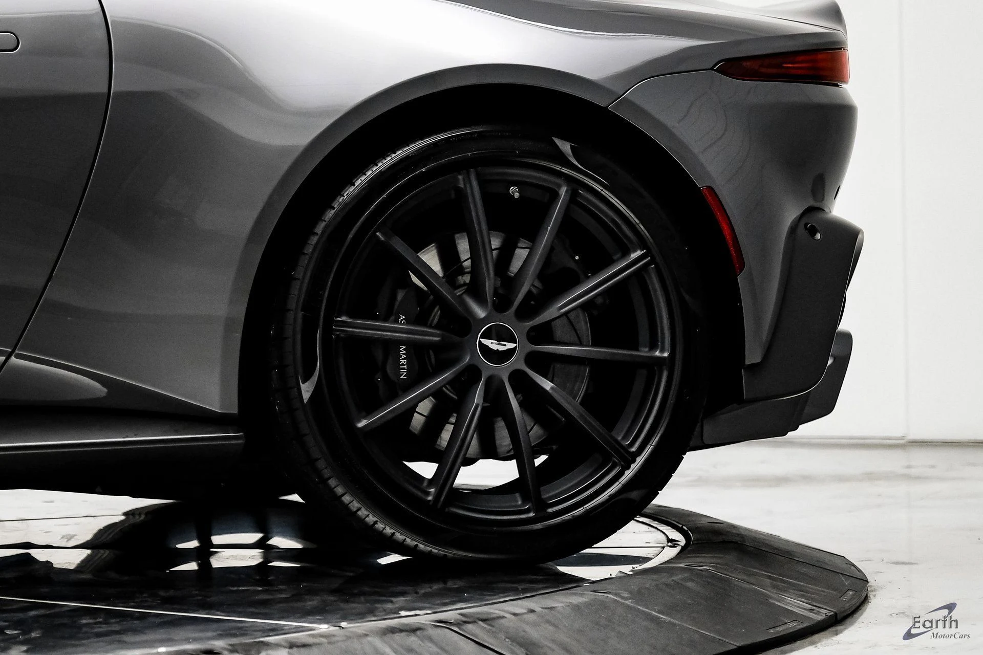 mph071_552969967_2b81ec8b49770003ca5358e68eb1fdb2x_60ca9a2fef