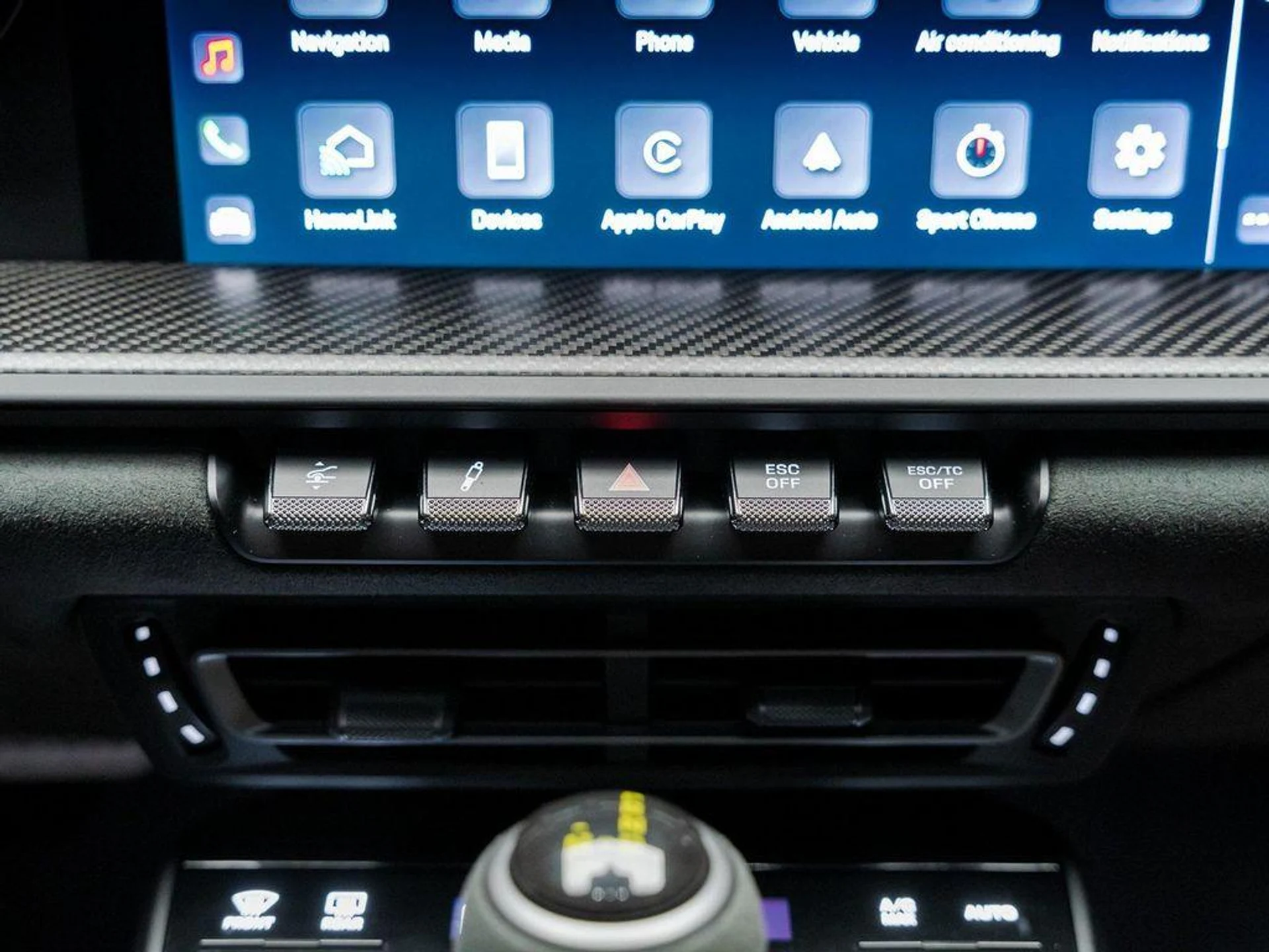 mph071_555422169_v6_LT_Uw23e_P2_PSAE_Ut_z8_Ql5r_Fm_Y_72ff0426dd