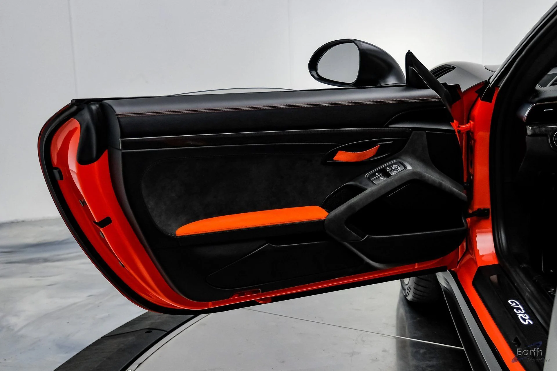 mph071_584948937_bc84a5e2feee272cfb4cb12c0e773f27x_781fdc5836