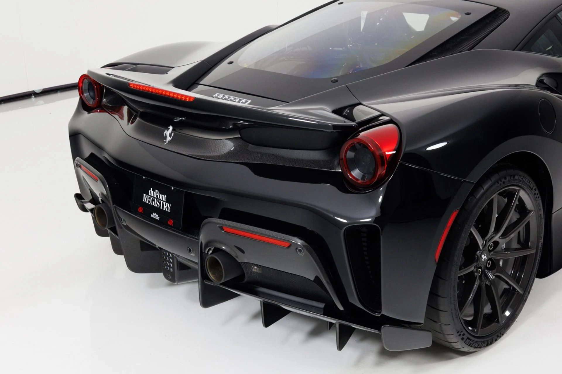 mph071_609892390_Used_2019_Ferrari_488_Pista_1781884409_ca05446ce3