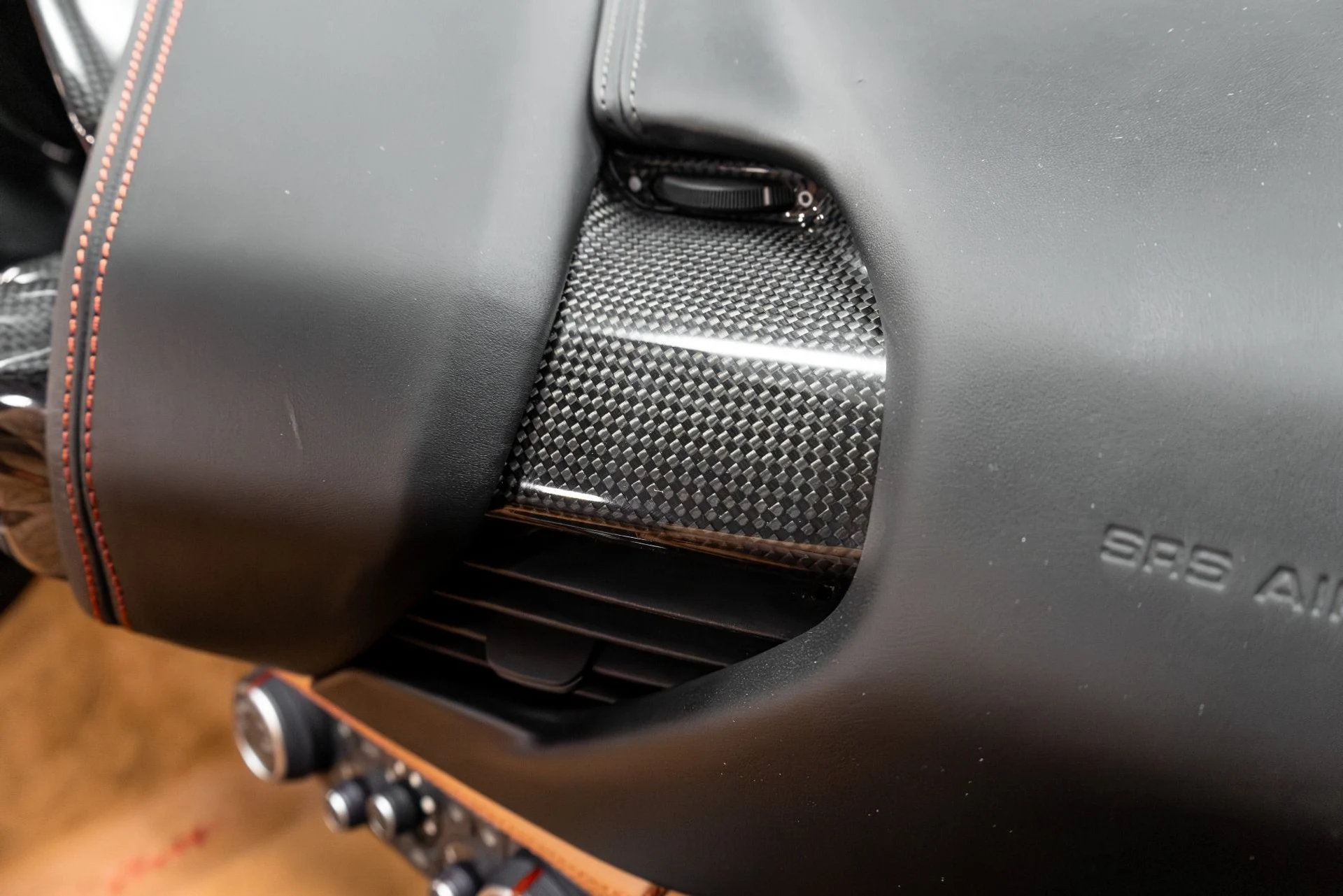 mph071_690147187_Used_2016_Ferrari_488_Spider_Base_1761761297_a4a601d696