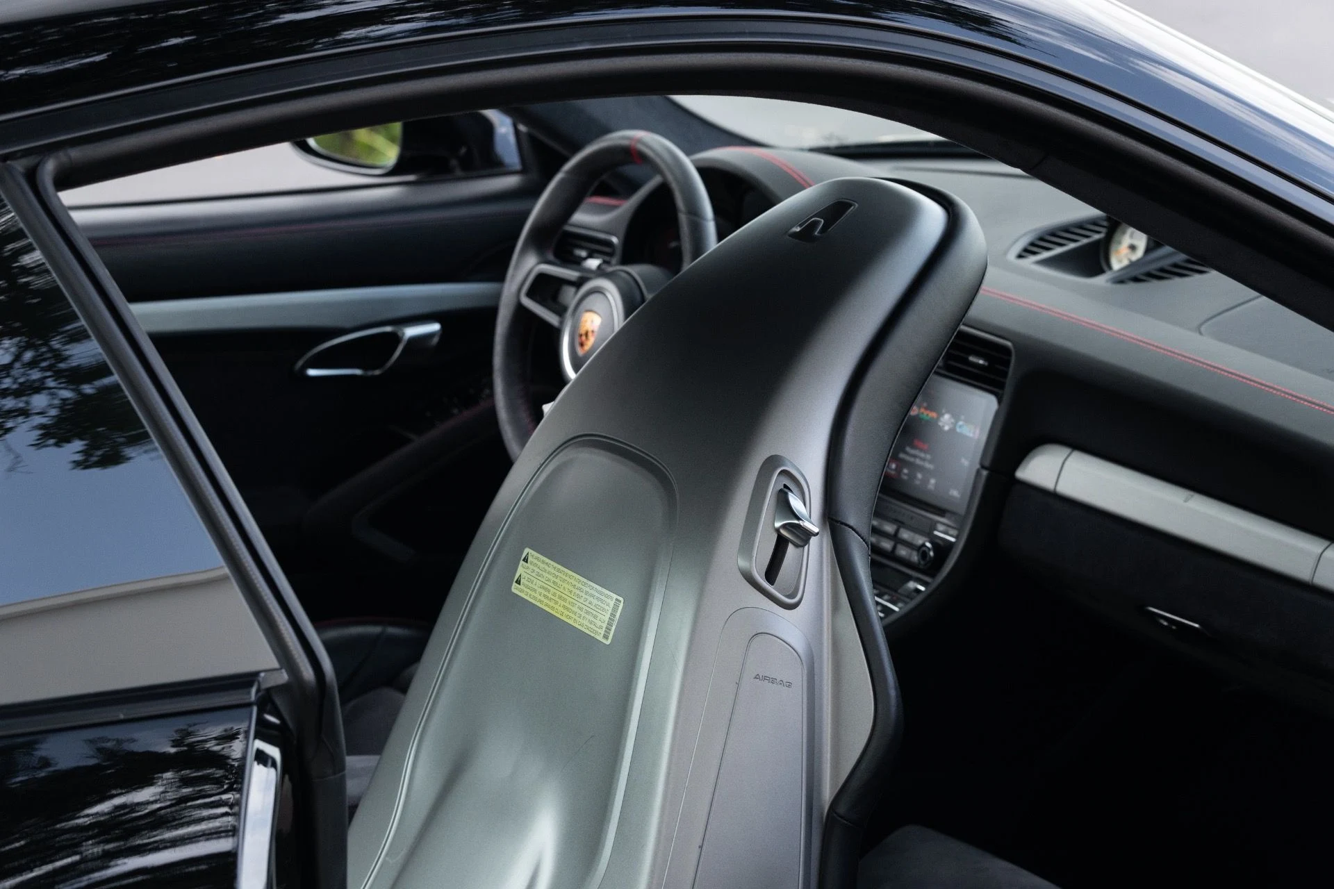 mph071_764509571_Used_2018_Porsche_911_GT_3_1780452373_712ec5e54f