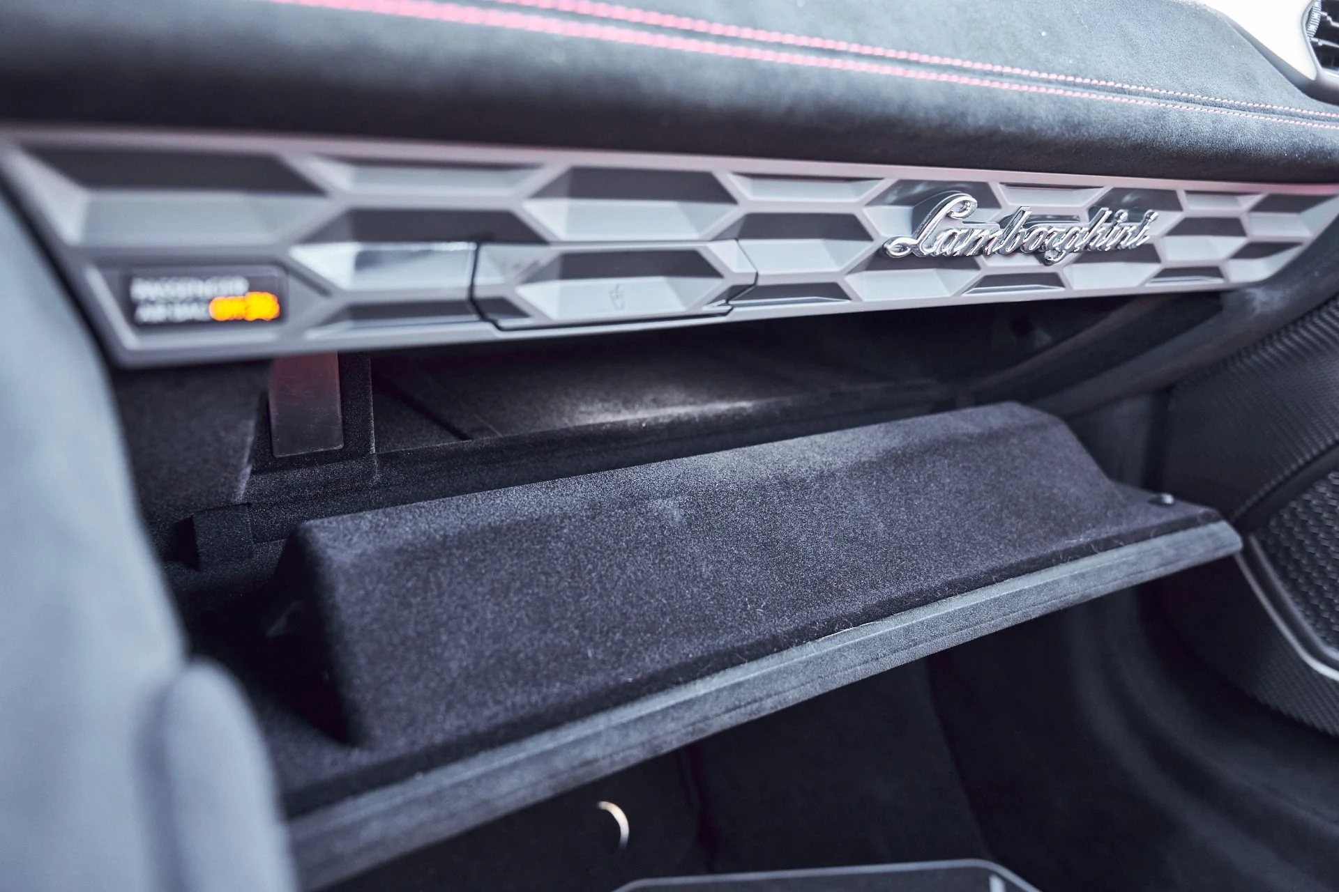 mph071_789190400_Used_2024_Lamborghini_Huracan_STO_1768271496_a7dbaddad5