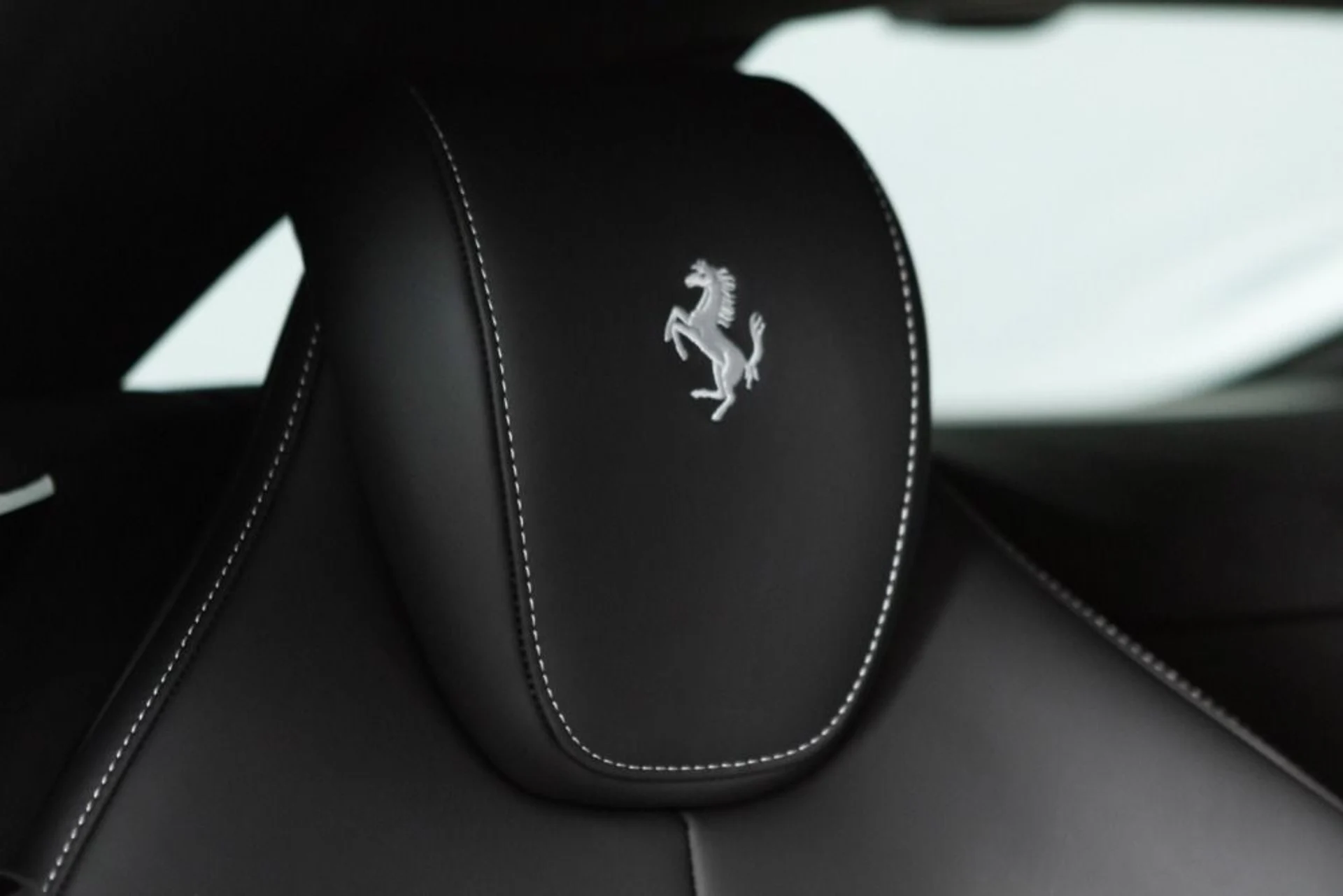 mph071_803017034_Used_2025_Ferrari_Purosangue_ee07fe1ed9