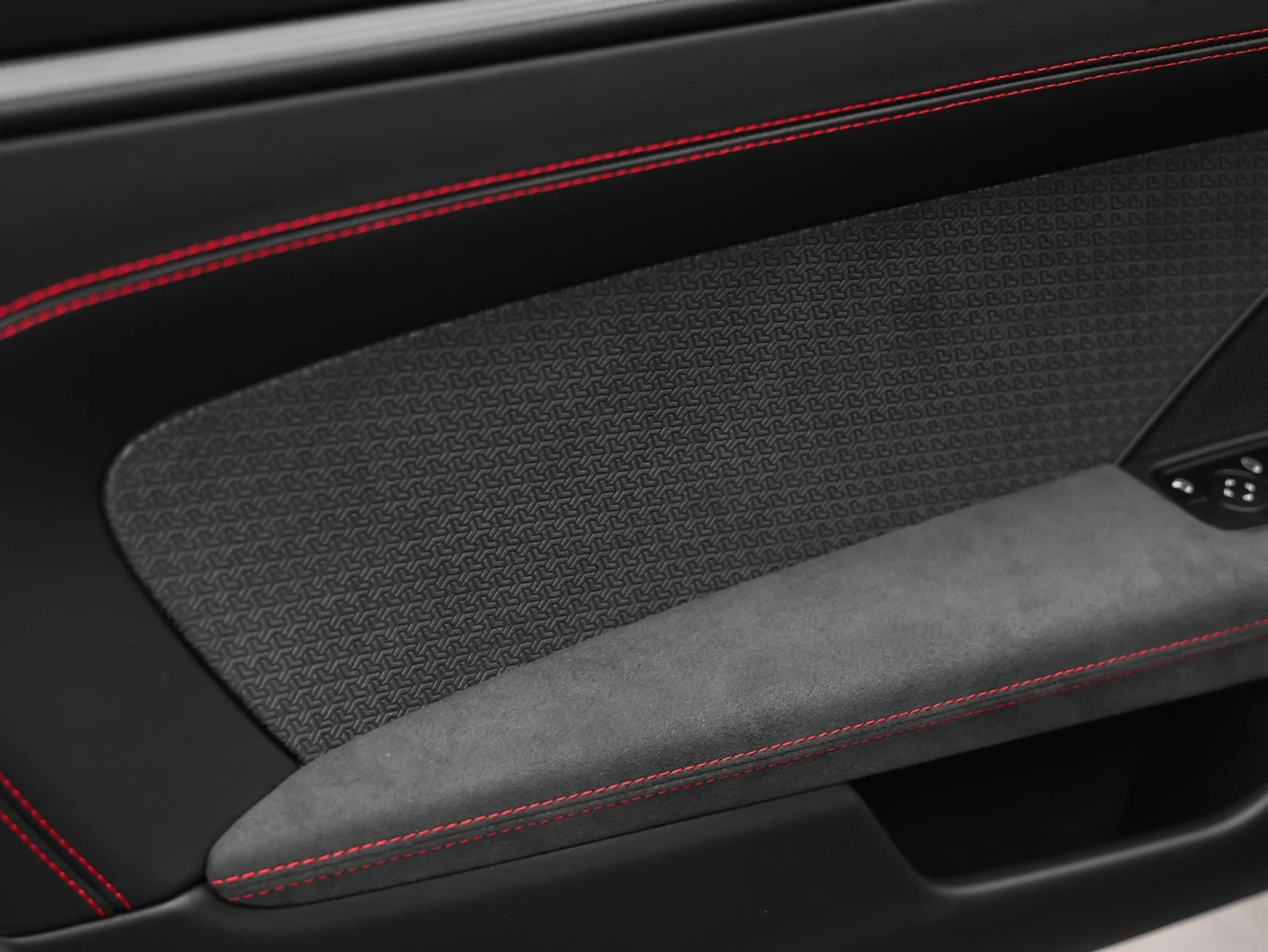 mph071_828858118_72_58fc85d2a7