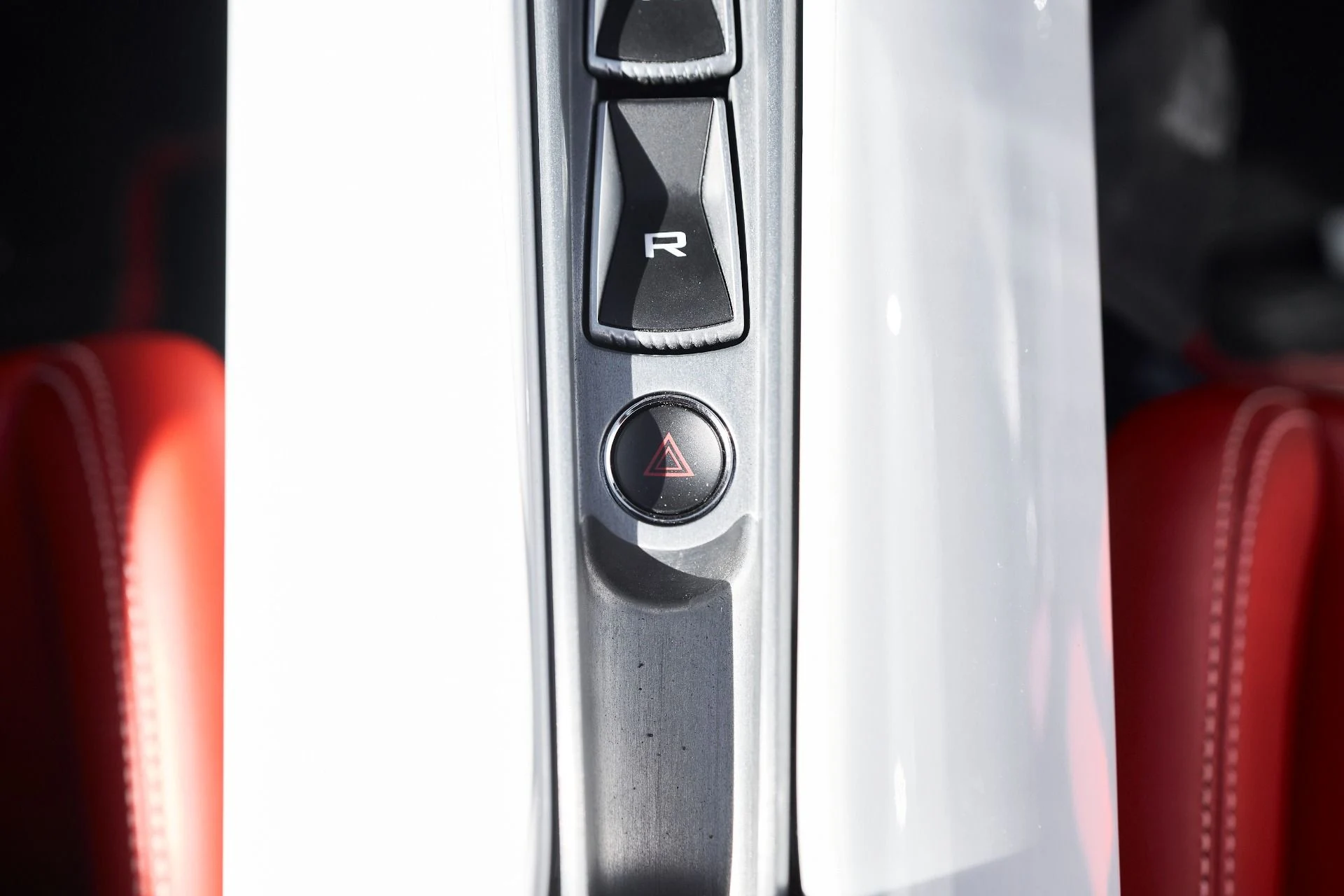 mph071_880547325_Used_2021_Mc_Laren_Elva_1762815387_fa859e628a