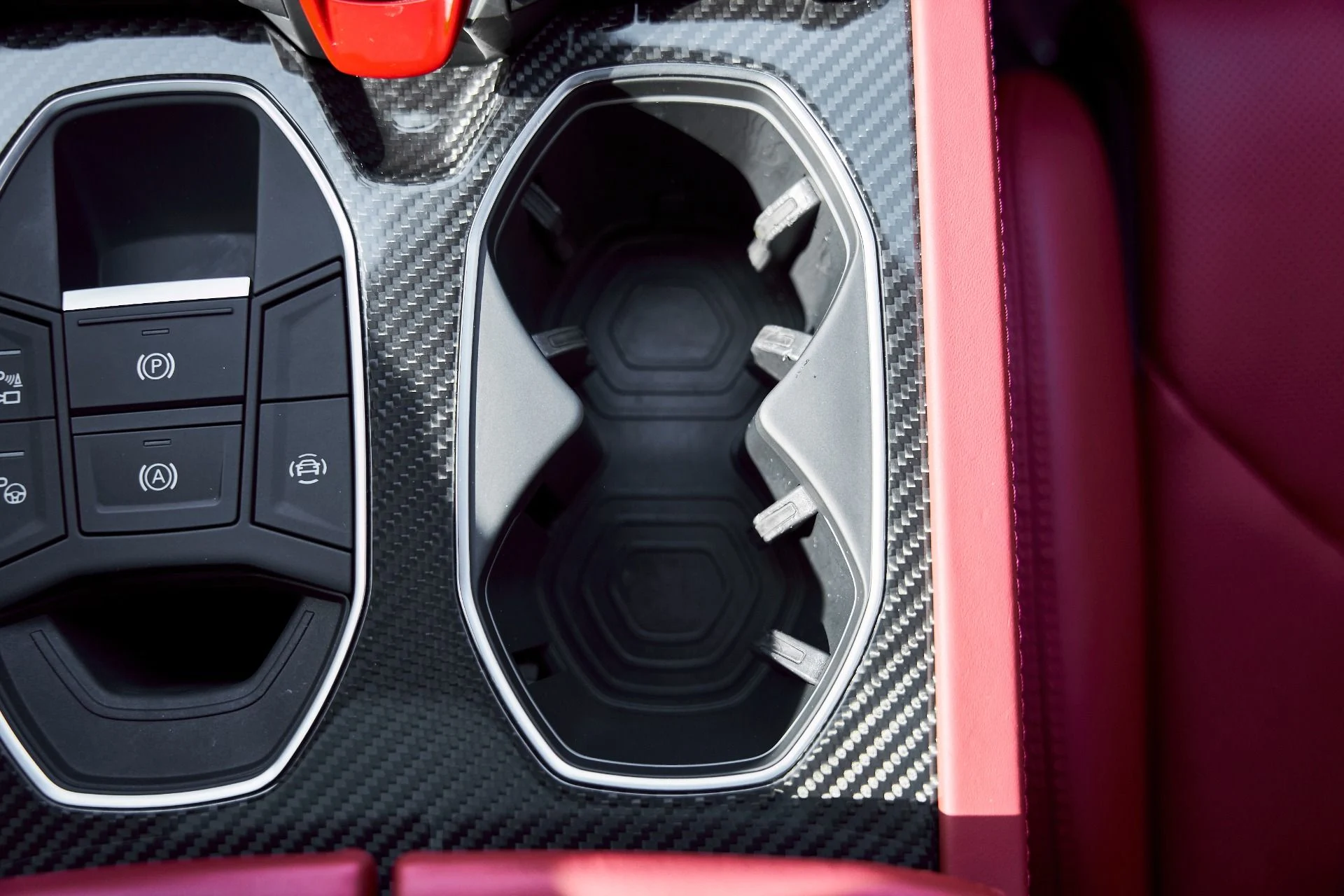 mph071_8892415_Used_2024_Lamborghini_Urus_S_1769733347_73d3006288