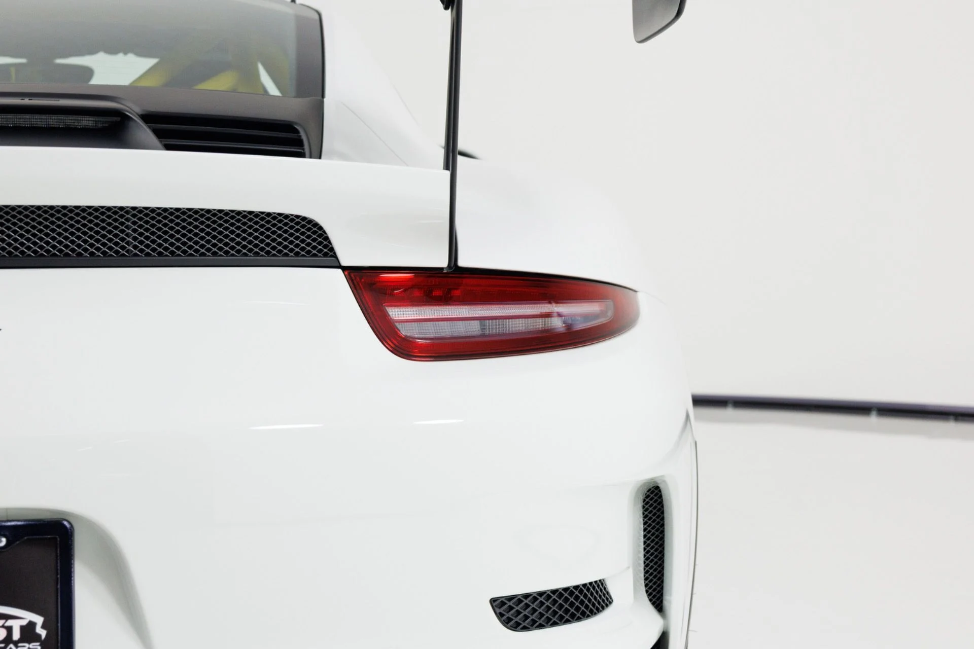 mph071_892812433_Used_2016_Porsche_911_GT_3_RS_1775150697_97af90335e