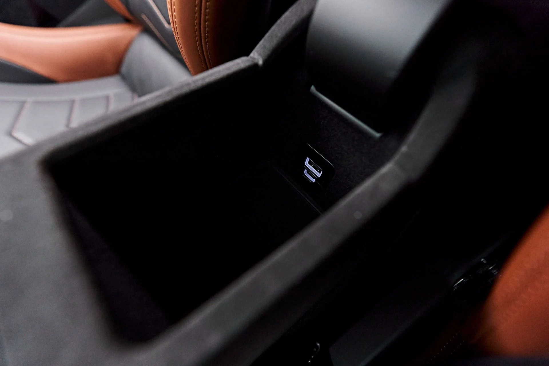 mph071_893173995_Used_2023_Maserati_MC_20_Base_1721243405_1e12e589f1