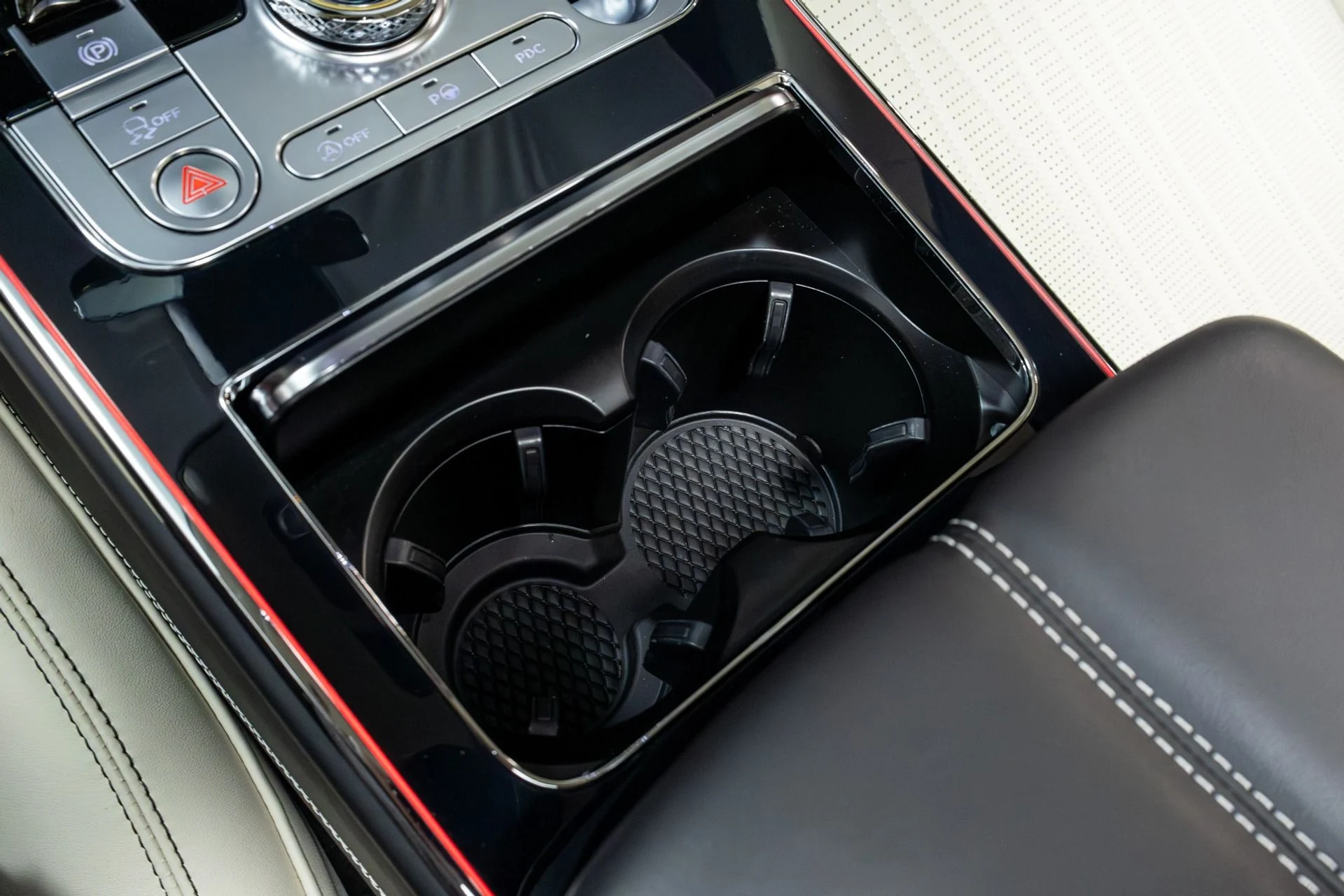 mph071_96089439_Used_2021_Bentley_Flying_Spur_W12_1772666284_ecda183f79