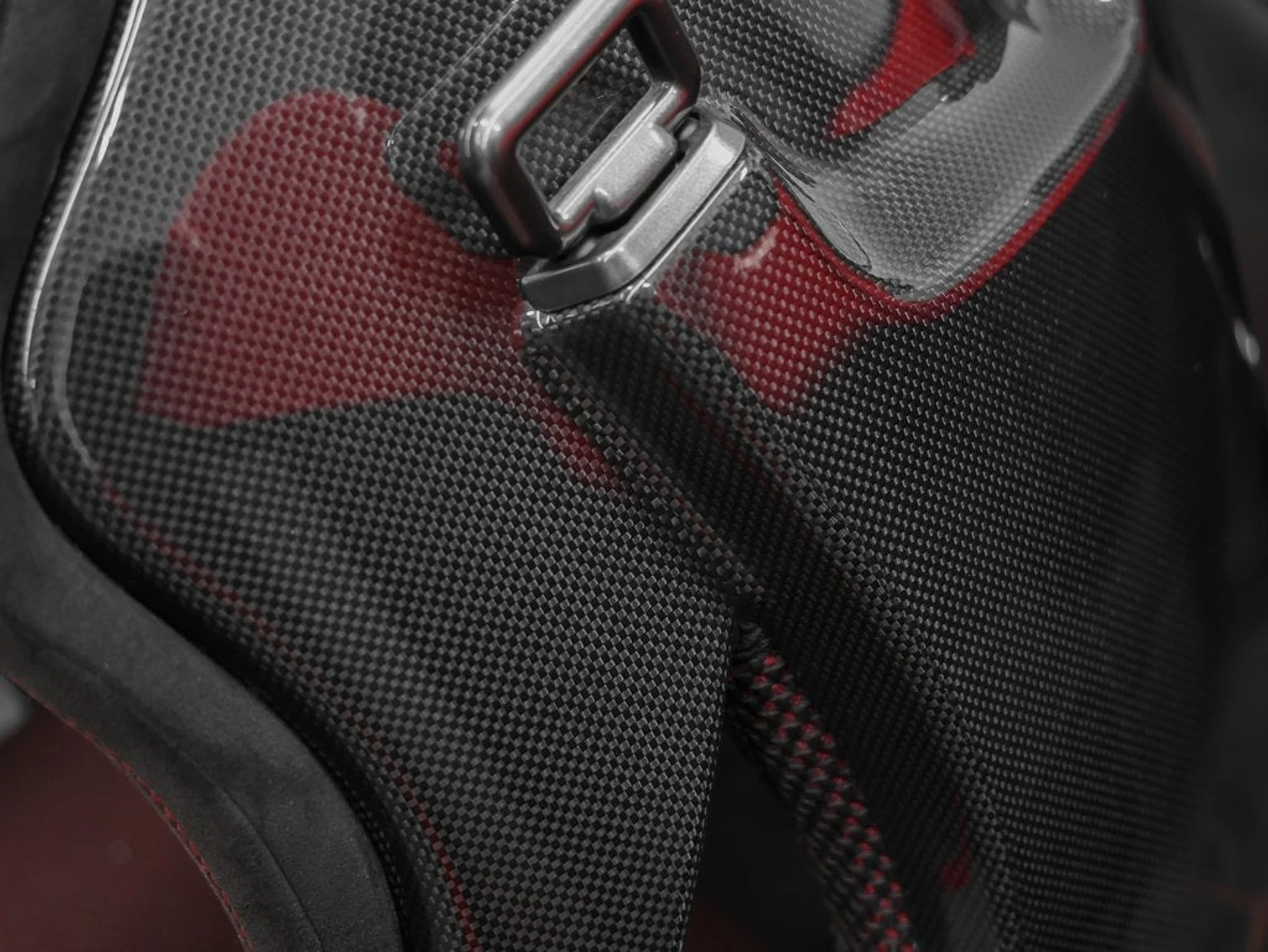 mph071_961006629_72_0d5130cd39