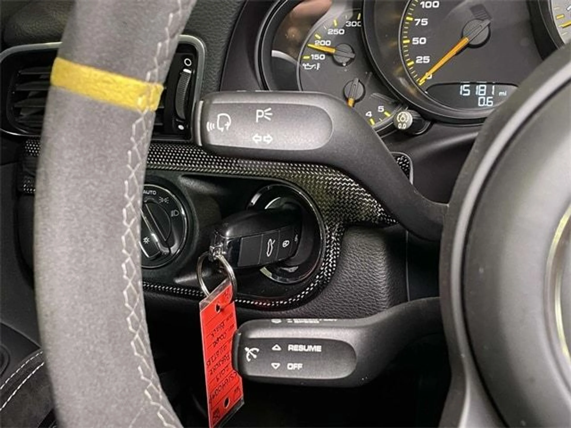 mph072_1020783666_cb858530bd3236a5c62674e030bb5daax_320fdb7b07