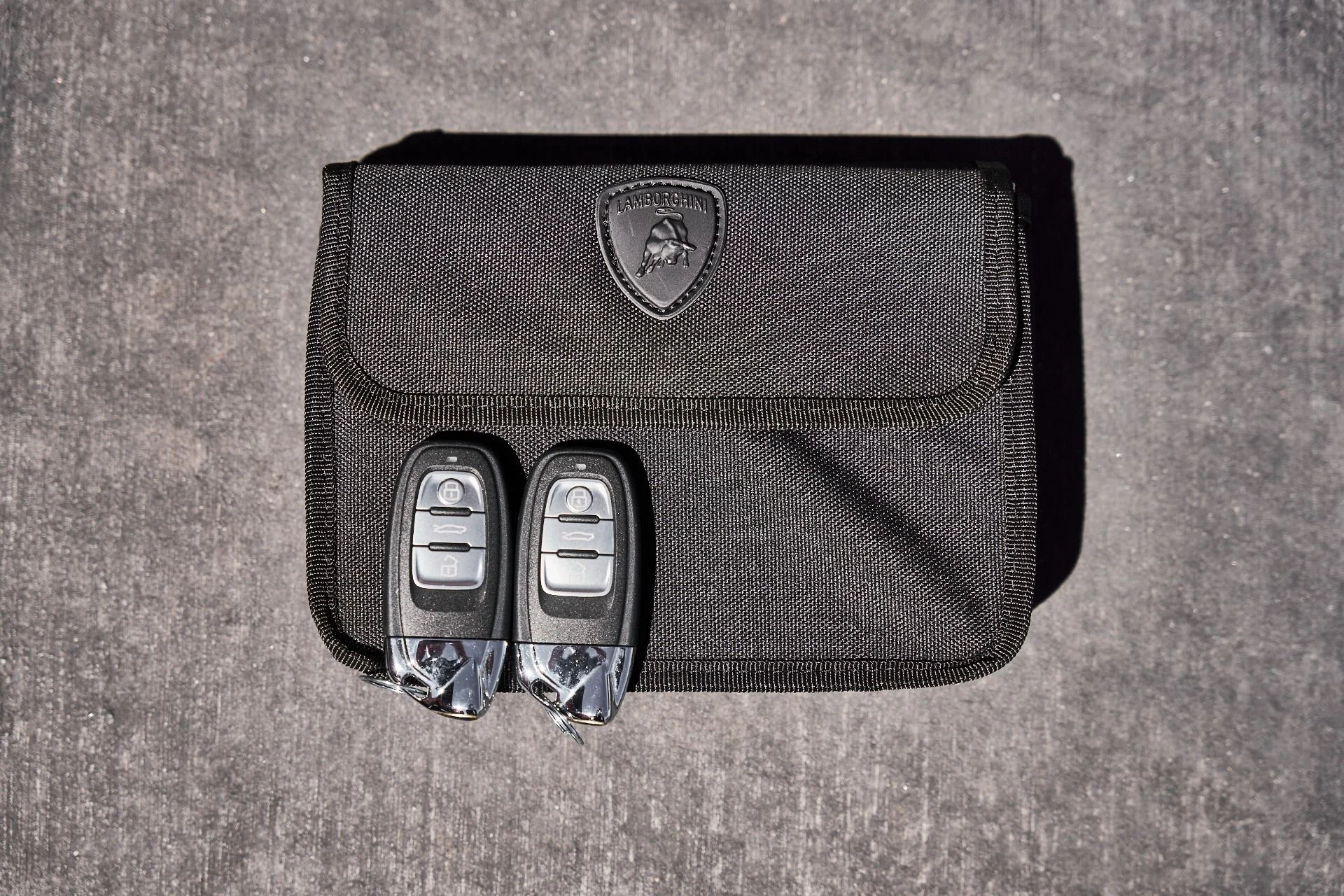 mph072_1187771363_Used_2023_Lamborghini_Huracan_Tecnica_Base_1777011733_b7cc58b80c