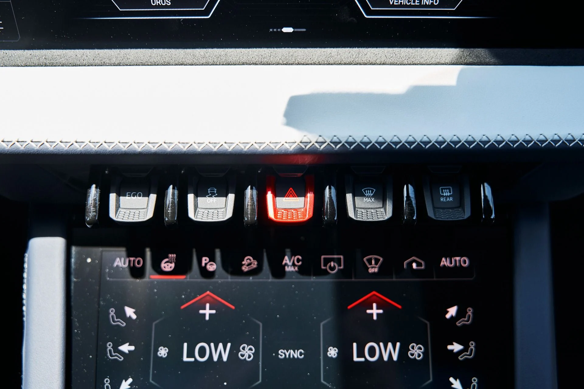 mph072_1276350115_Used_2025_Lamborghini_Urus_SE_1780417862_a29b3efde5