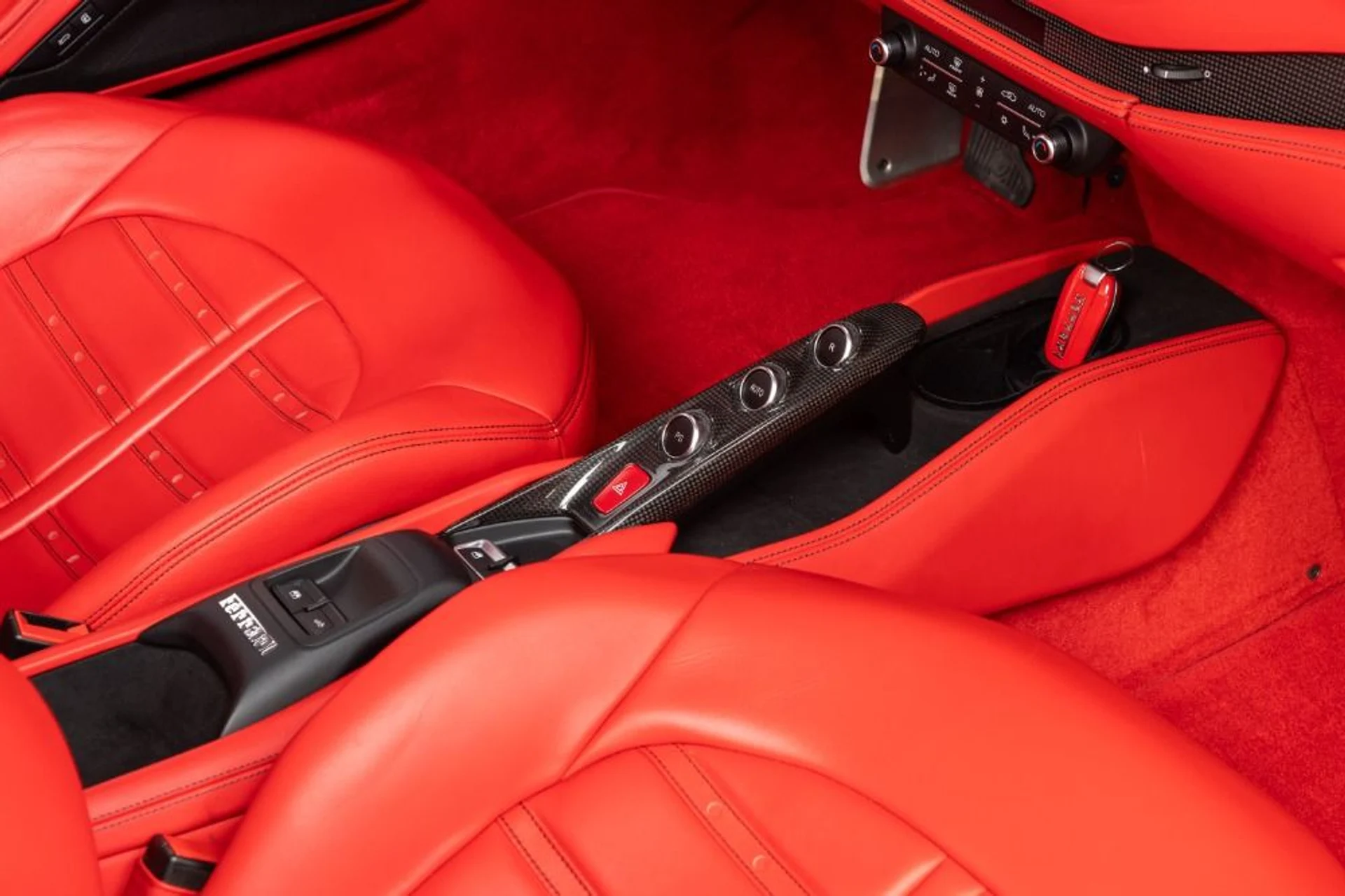 mph072_1298840426_Used_2021_Ferrari_F8_Spider_15204412fd