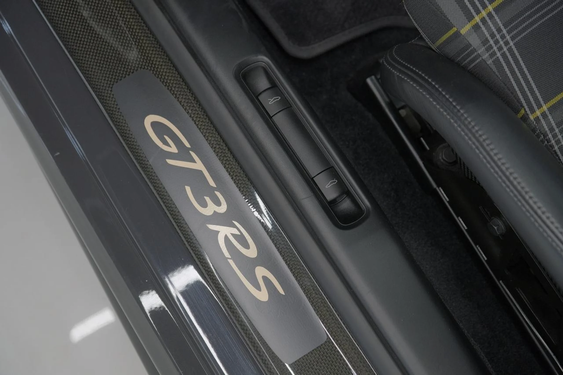 mph072_1379620923_57baf0c872e65390fc89f9733f9862a1_9216f102c5