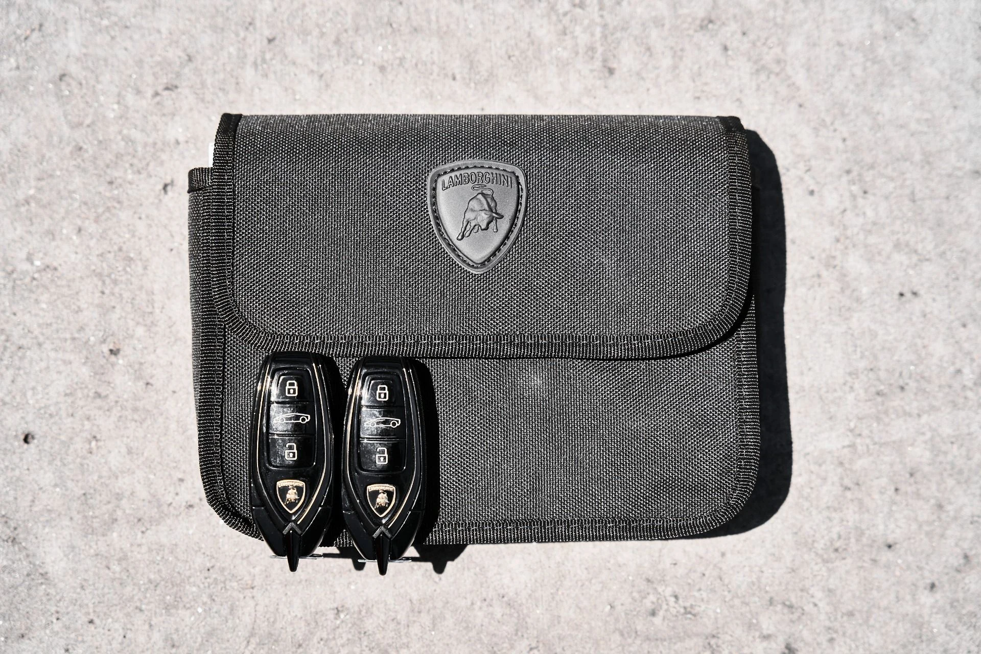 mph072_1430108069_Used_2024_Lamborghini_Revuelto_Base_1777394390_06f5b475f5