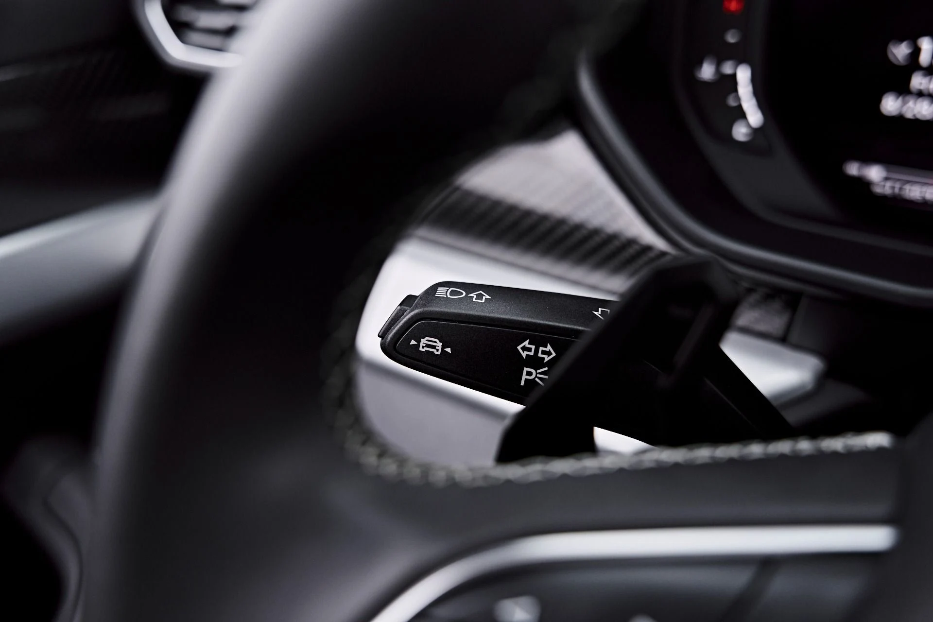 mph072_1440141503_Used_2021_Lamborghini_Urus_1787967173_eefd1353fc