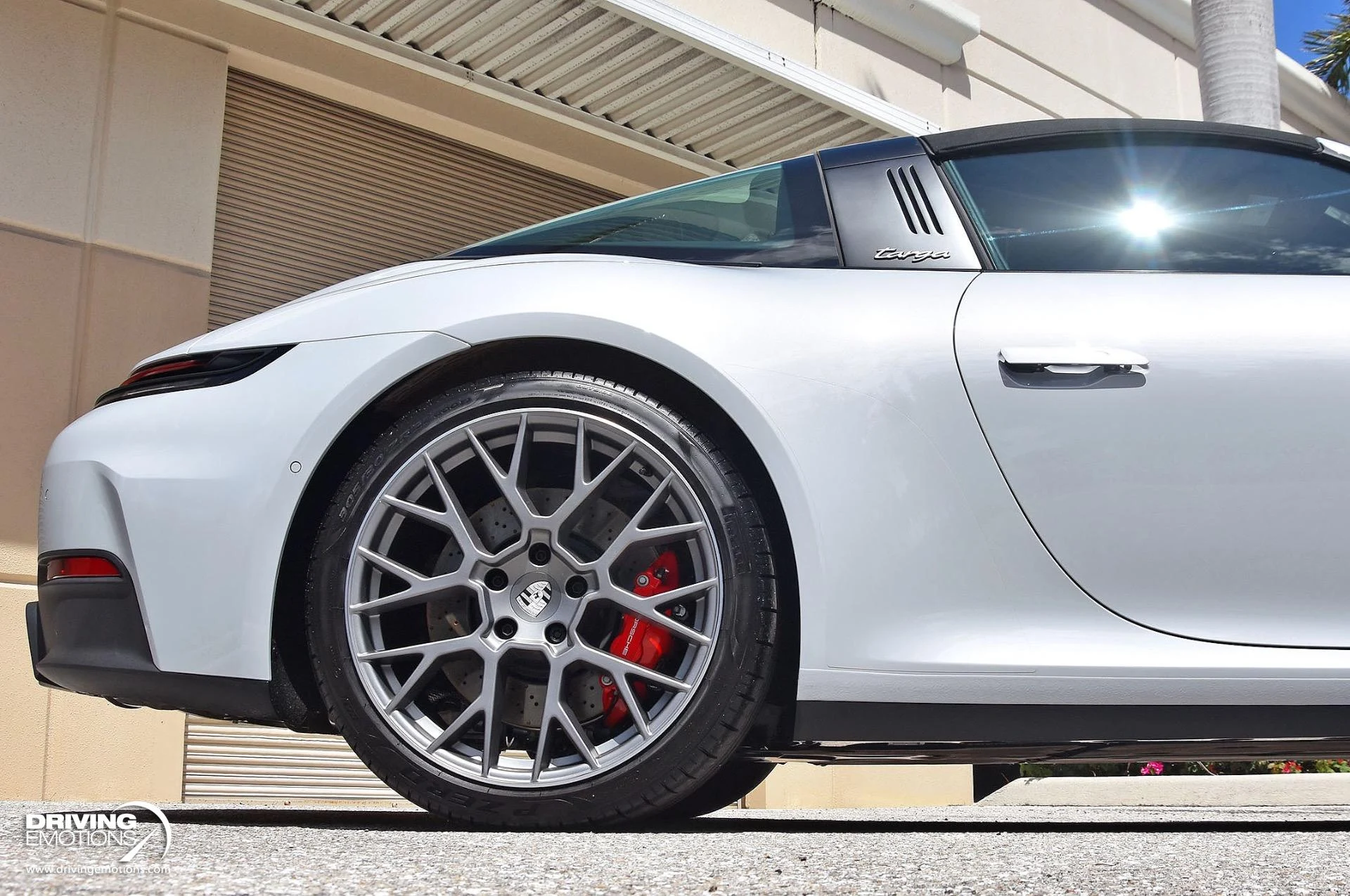 mph072_14529635_898_p73_l_4a22796f17