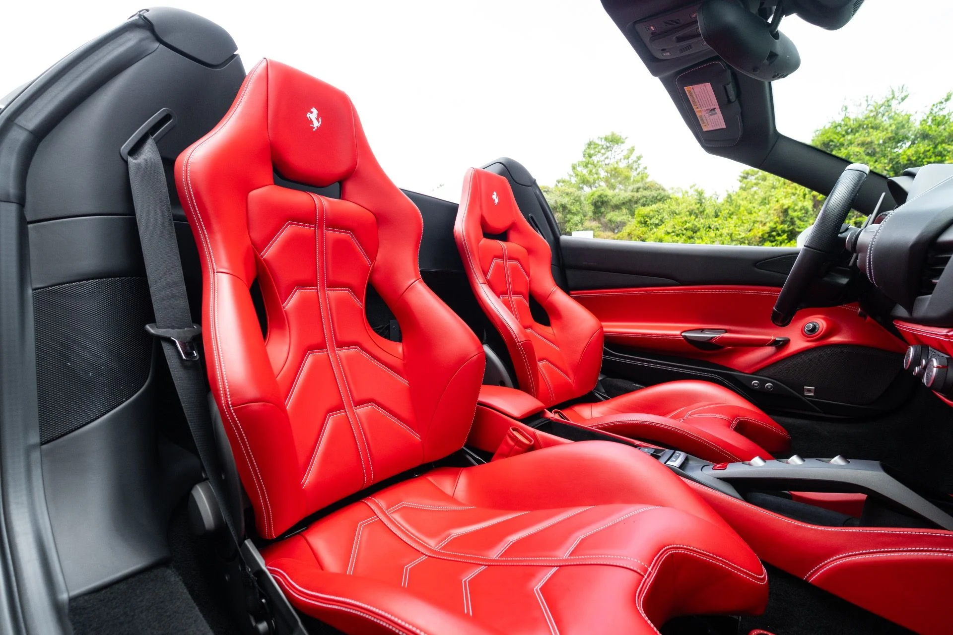 mph072_1567643252_Used_2018_Ferrari_488_Spider_1779900906_91863a1f0b