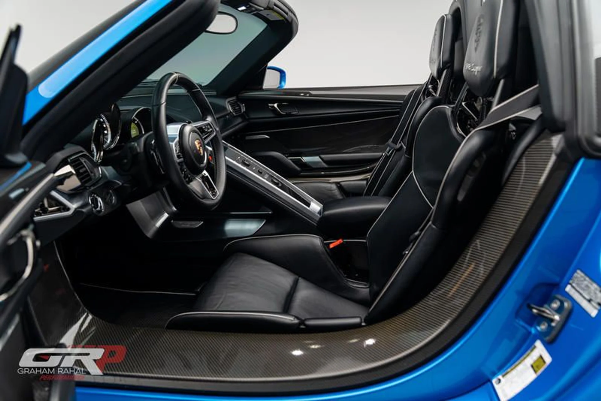 mph072_1630796174_85181_FBC_76_D2_4528_A74_D_51_B2_ABFF_9199_924fc9924b