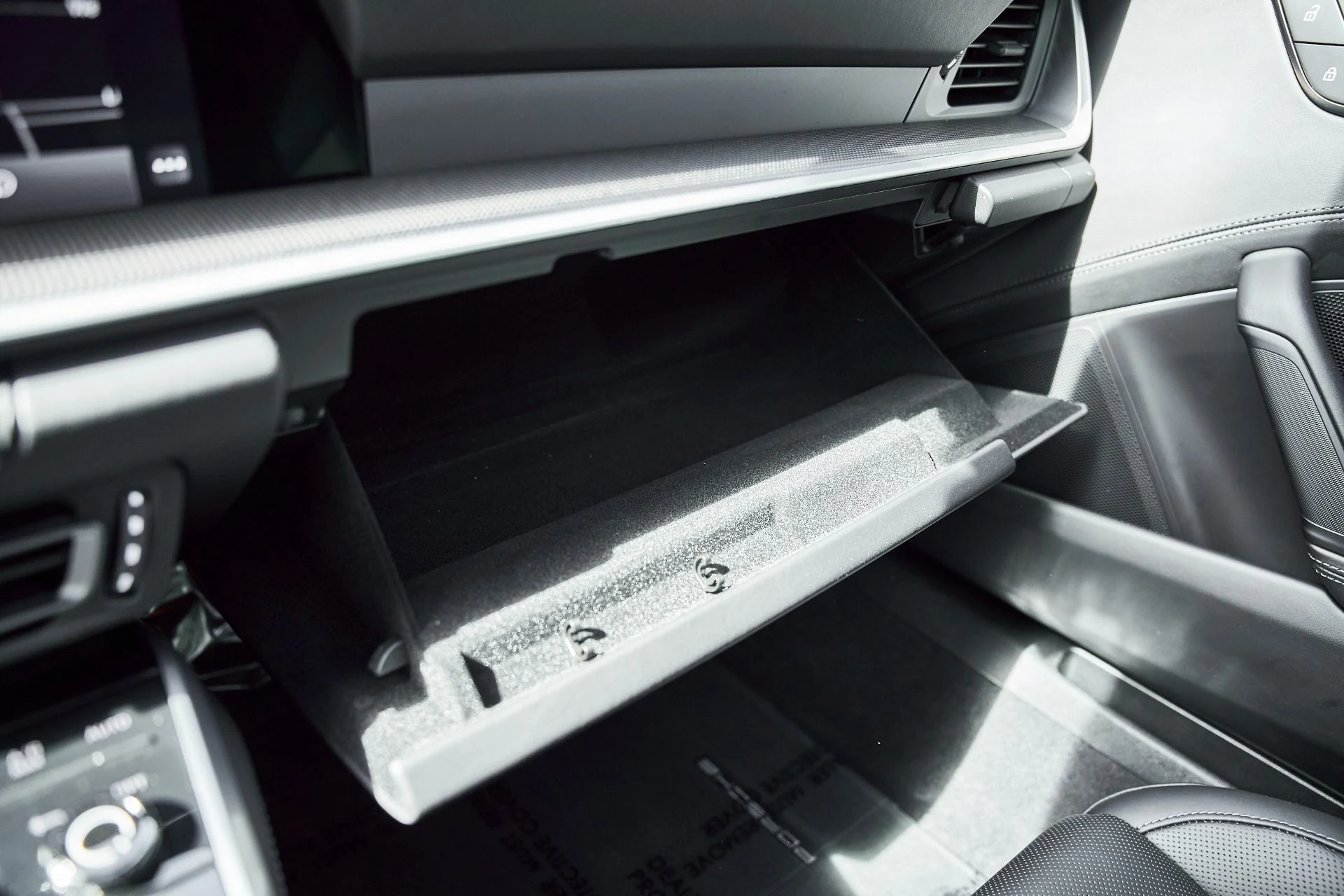 mph072_1713545067_Used_2024_Porsche_911_Turbo_S_1772073739_722abcab14