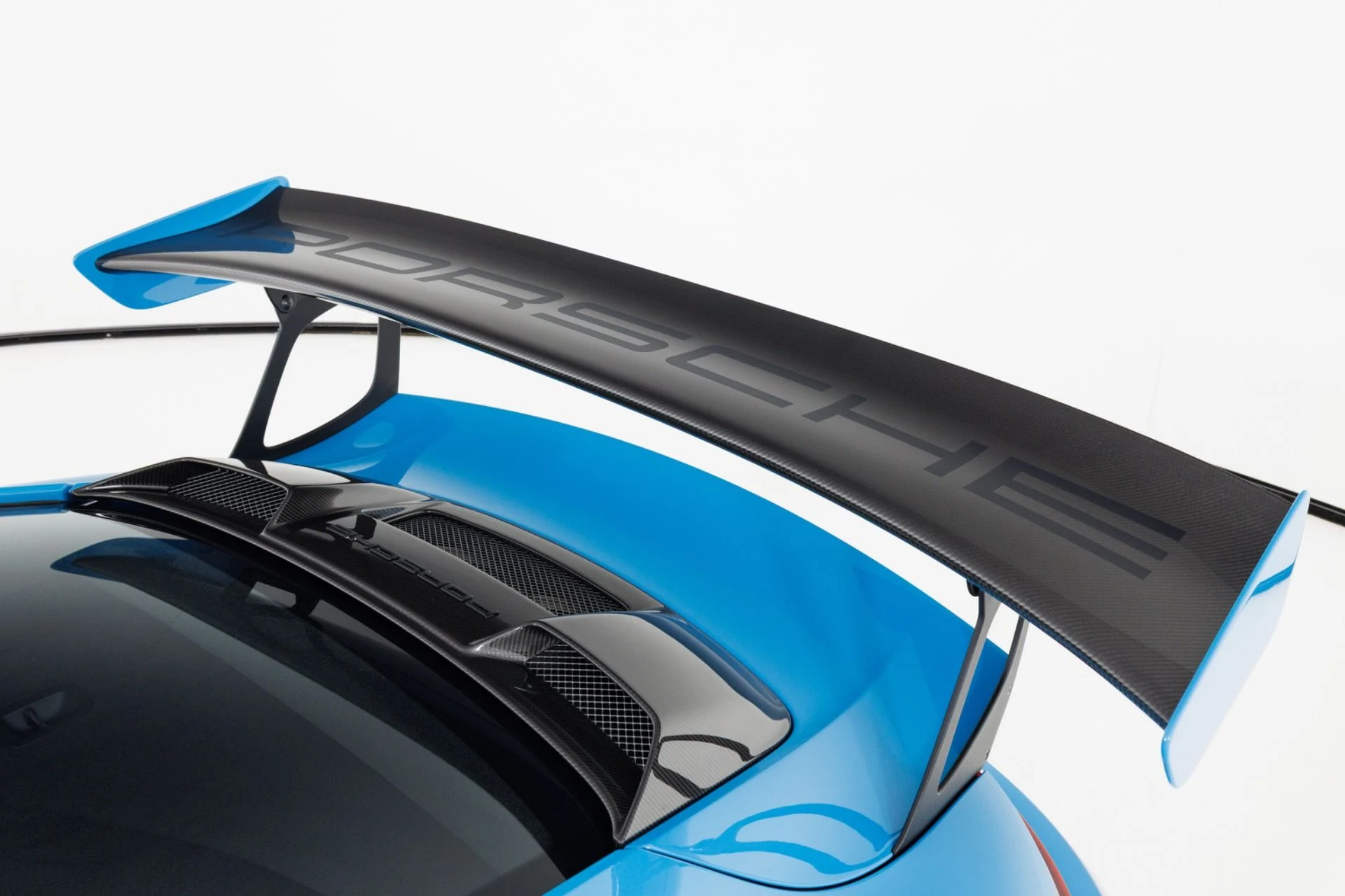 mph072_1766617908_Used_2019_Porsche_911_GT_2_RS_1792013925_30b8905f62