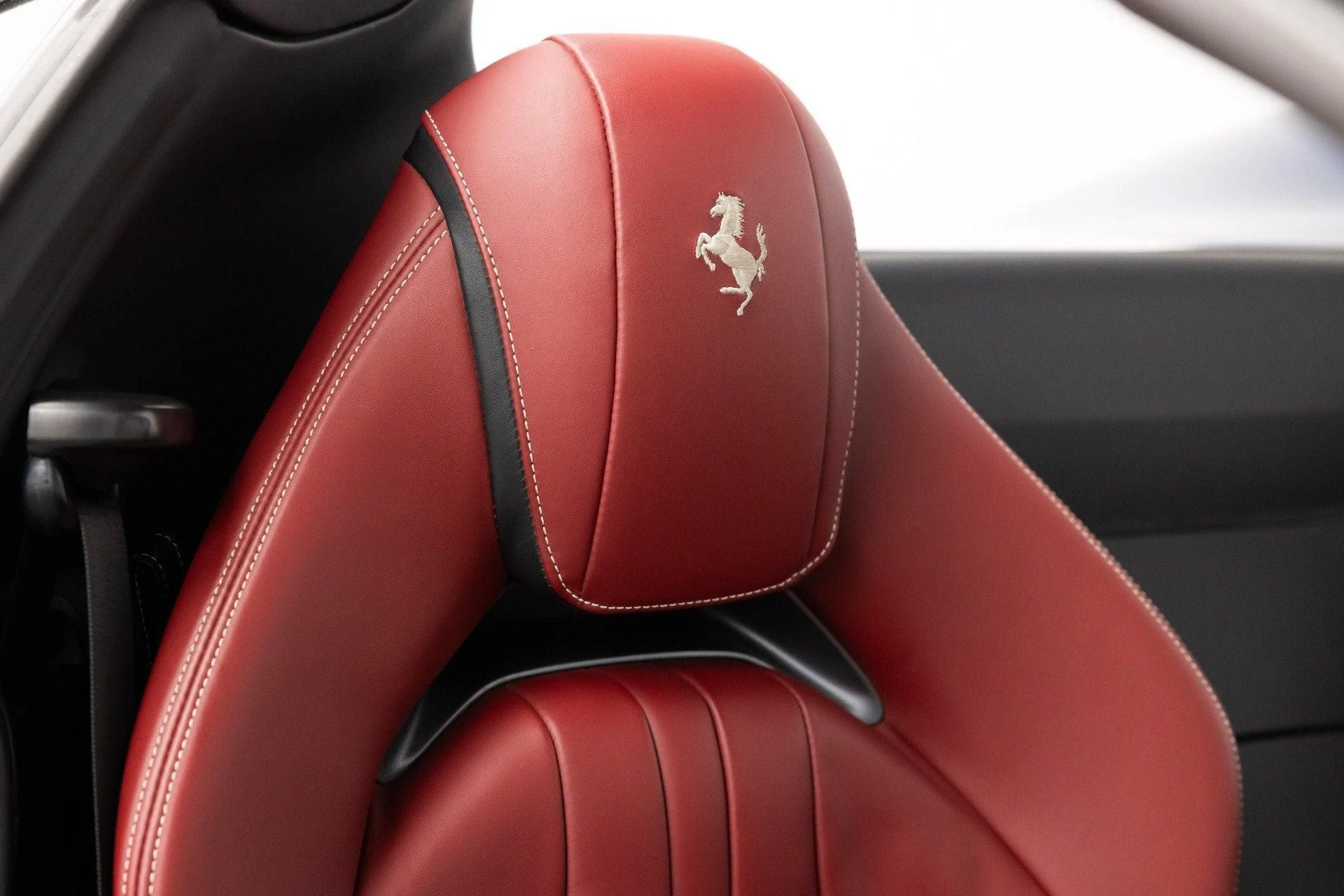 mph072_1792619855_Used_2021_Ferrari_812_GTS_1783777420_a6fb6421f2