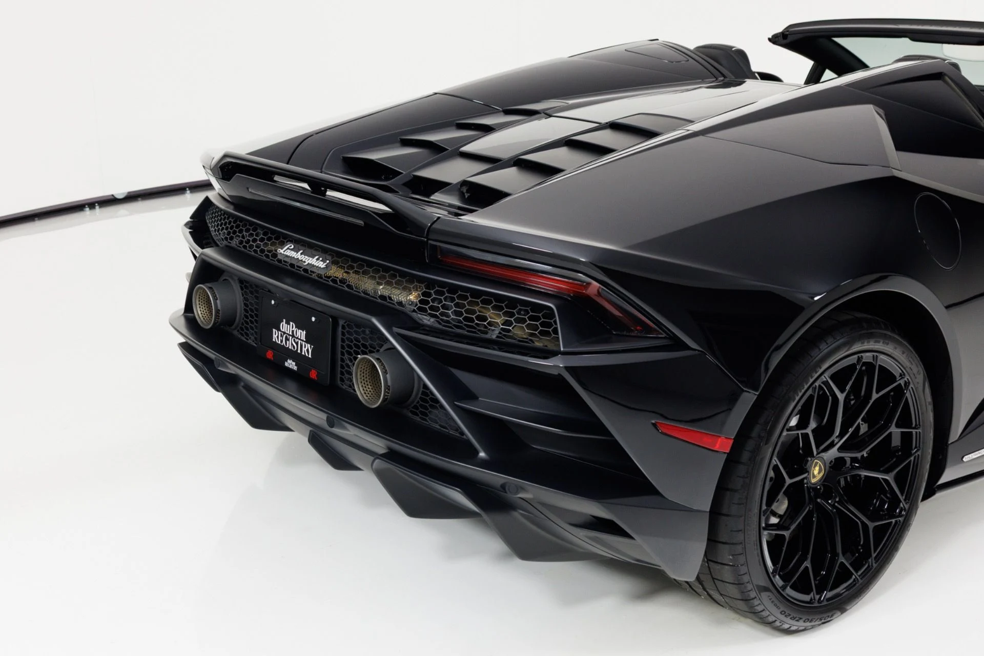 mph072_1809107130_Used_2021_Lamborghini_Huracan_EVO_1784066659_c243c0b863