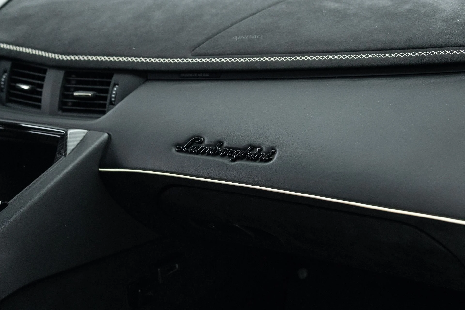 mph072_1914495499_Used_2021_Lamborghini_Aventador_LP_770_4_SVJ_Roadster_1773714378_2967e74b9f