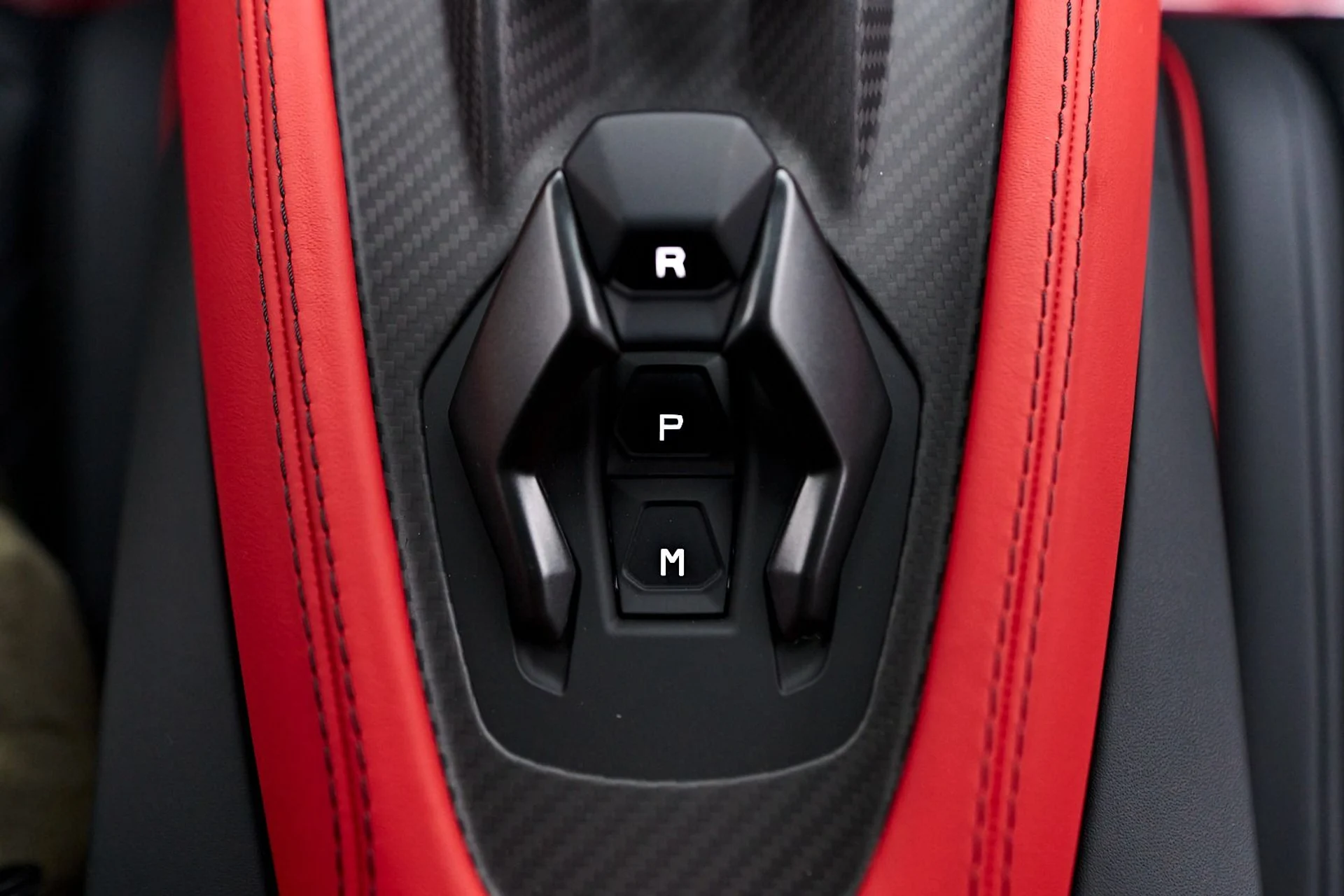 mph072_1915731087_Used_2024_Lamborghini_Revuelto_Base_1732929047_4921a8f1f3