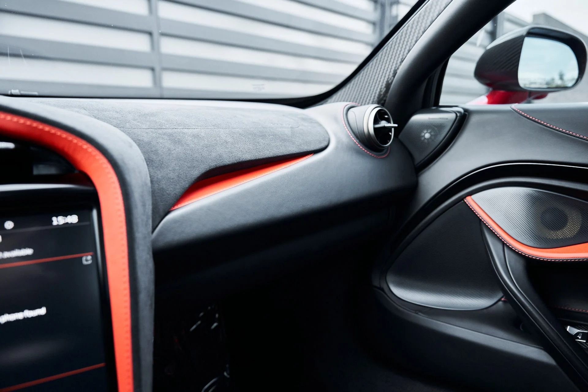 mph072_1945605484_Used_2021_Mc_Laren_720_S_Performance_1769136765_9aca5fe3c3