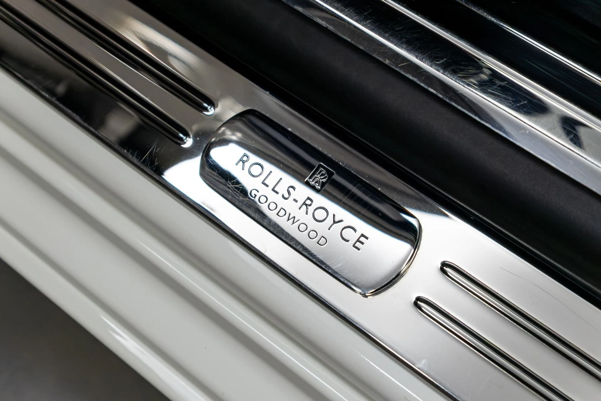 mph072_2073434998_Used_2016_Rolls_Royce_Ghost_1775019332_8f76050f71