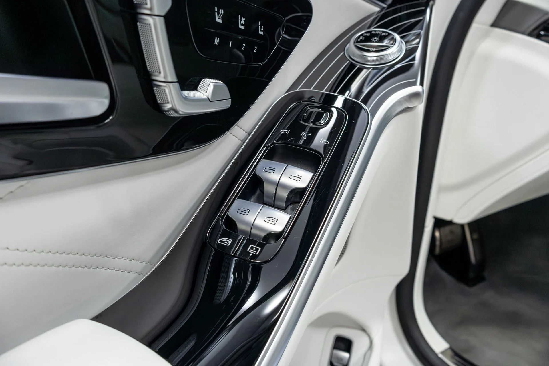 mph072_2077297014_Used_2023_Mercedes_Benz_S_Class_Maybach_S_680_4_MATIC_1776091551_bf5db99673