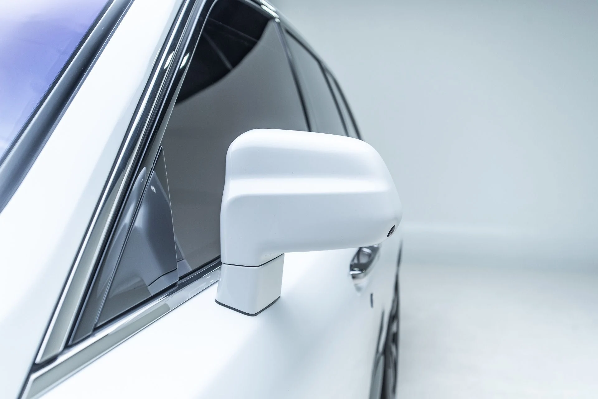 mph072_2149038480_Used_2019_Rolls_Royce_Cullinan_1786991103_9754f73e8d