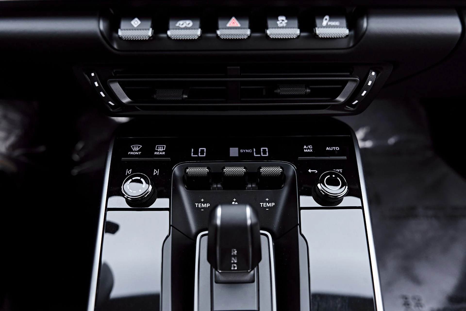 mph072_2214812919_Used_2025_Porsche_911_Turbo_S_1785539218_55e4aa0412
