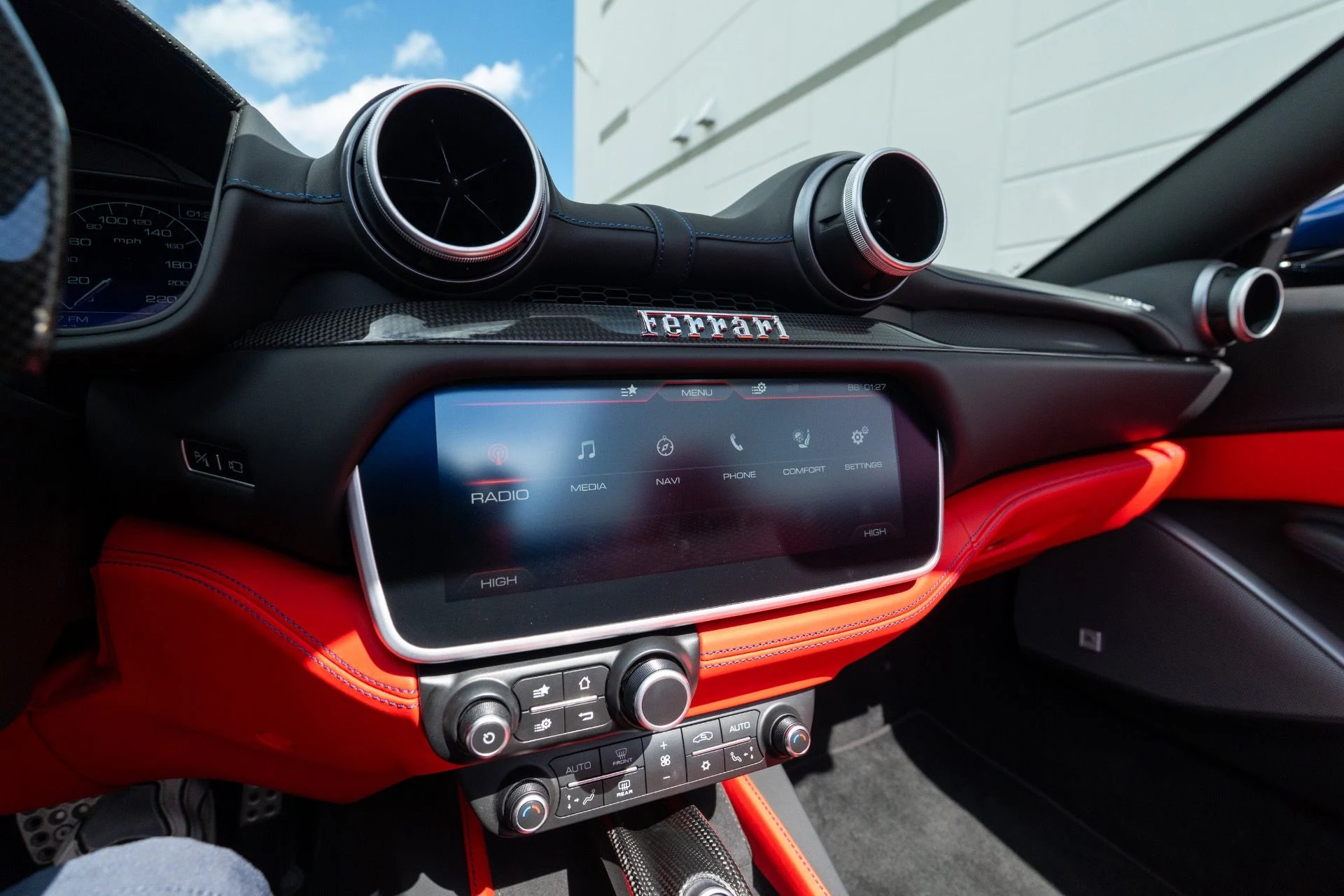 mph072_2258084412_Used_2019_Ferrari_Portofino_1771440921_ce8bbe08c7