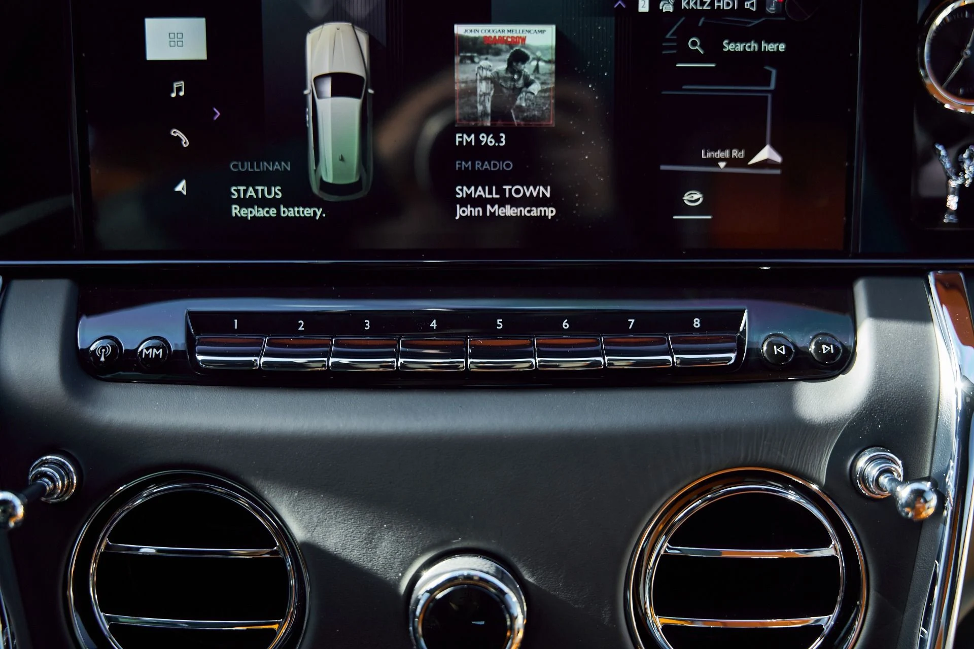 mph072_2267607839_Used_2026_Rolls_Royce_Cullinan_Base_1766884849_69698a8022