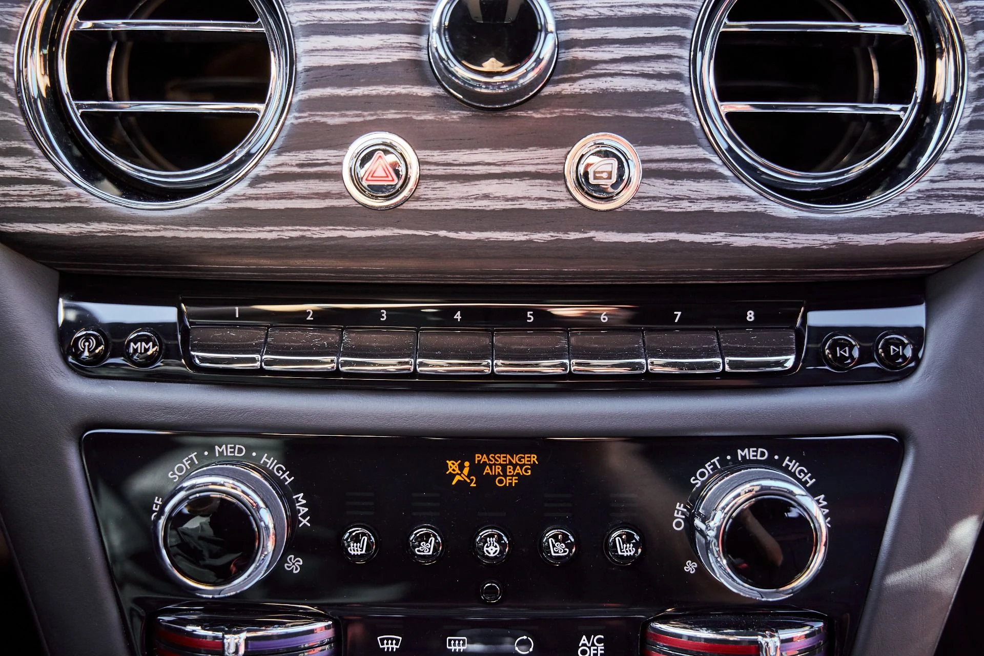 mph072_2360344113_Used_2023_Rolls_Royce_Ghost_1770699637_7619b32c44