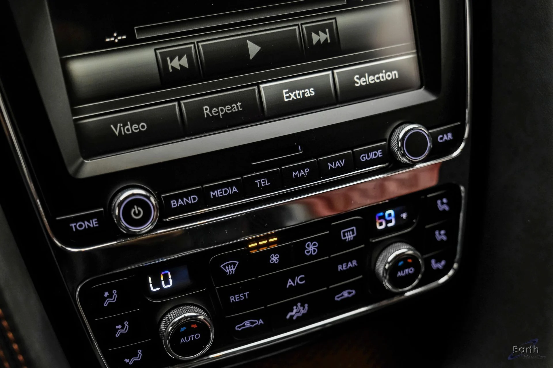 mph072_2406392549_4d136f1bbb505c0f0330b667b38b00e2x_022d6dbf7a