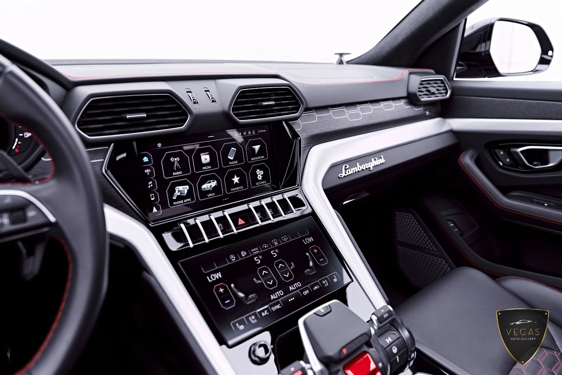 mph072_2442174761_Used_2022_Lamborghini_Urus_1782339029_9ae070bf99