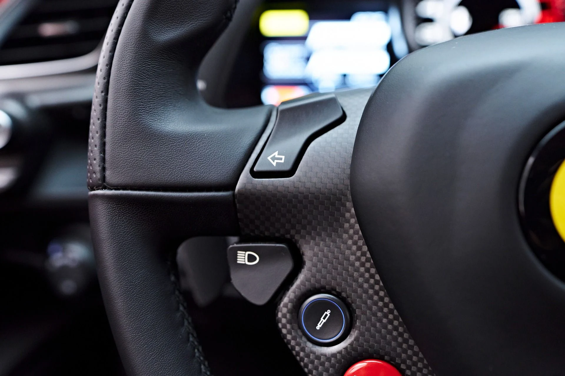 mph072_2545018942_Used_2020_Ferrari_488_Pista_Base_1749062519_23d548e43e