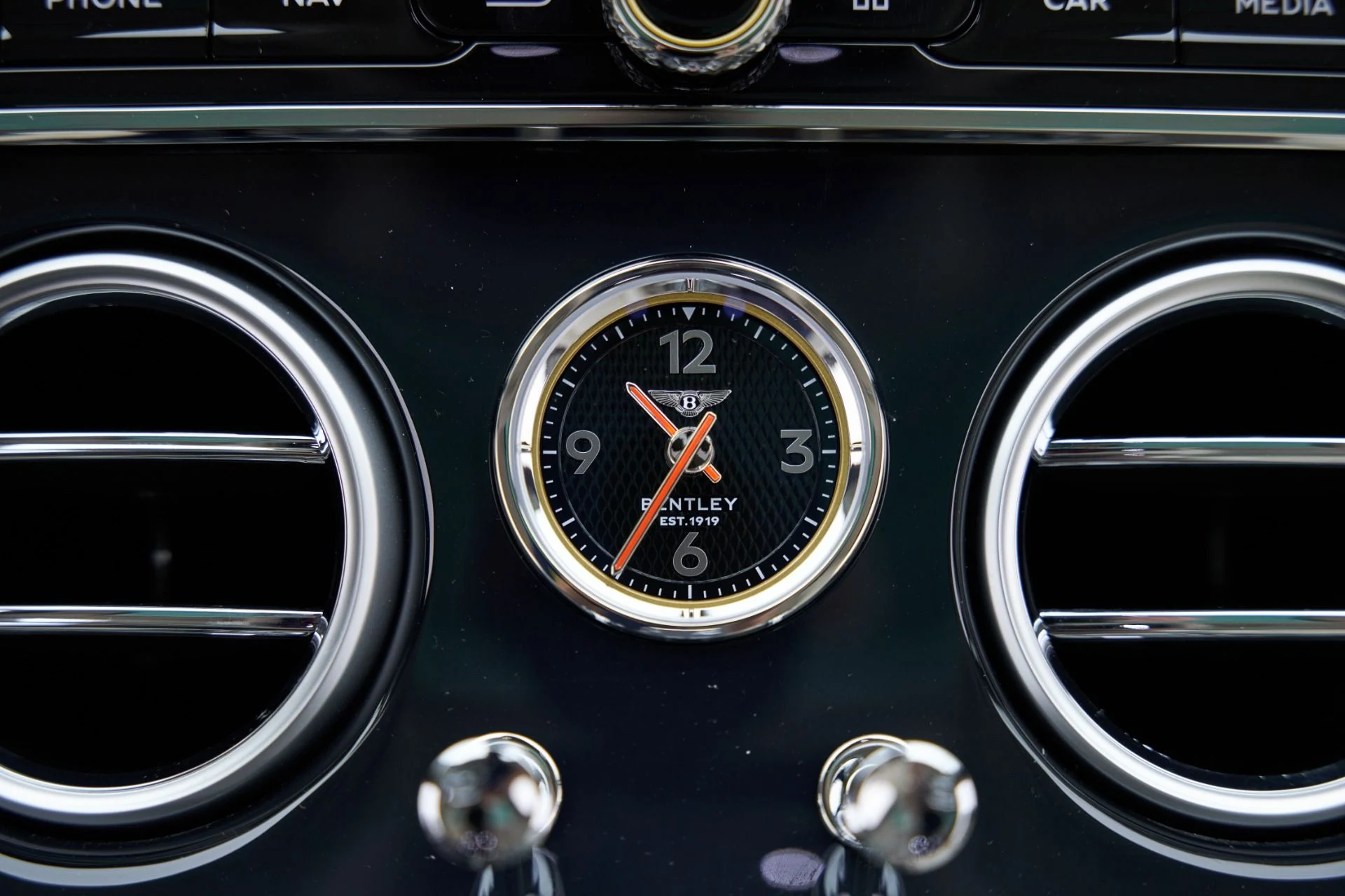 mph072_2562169078_Used_2026_Bentley_Continental_GT_V8_1792608724_d3bfc2ea30