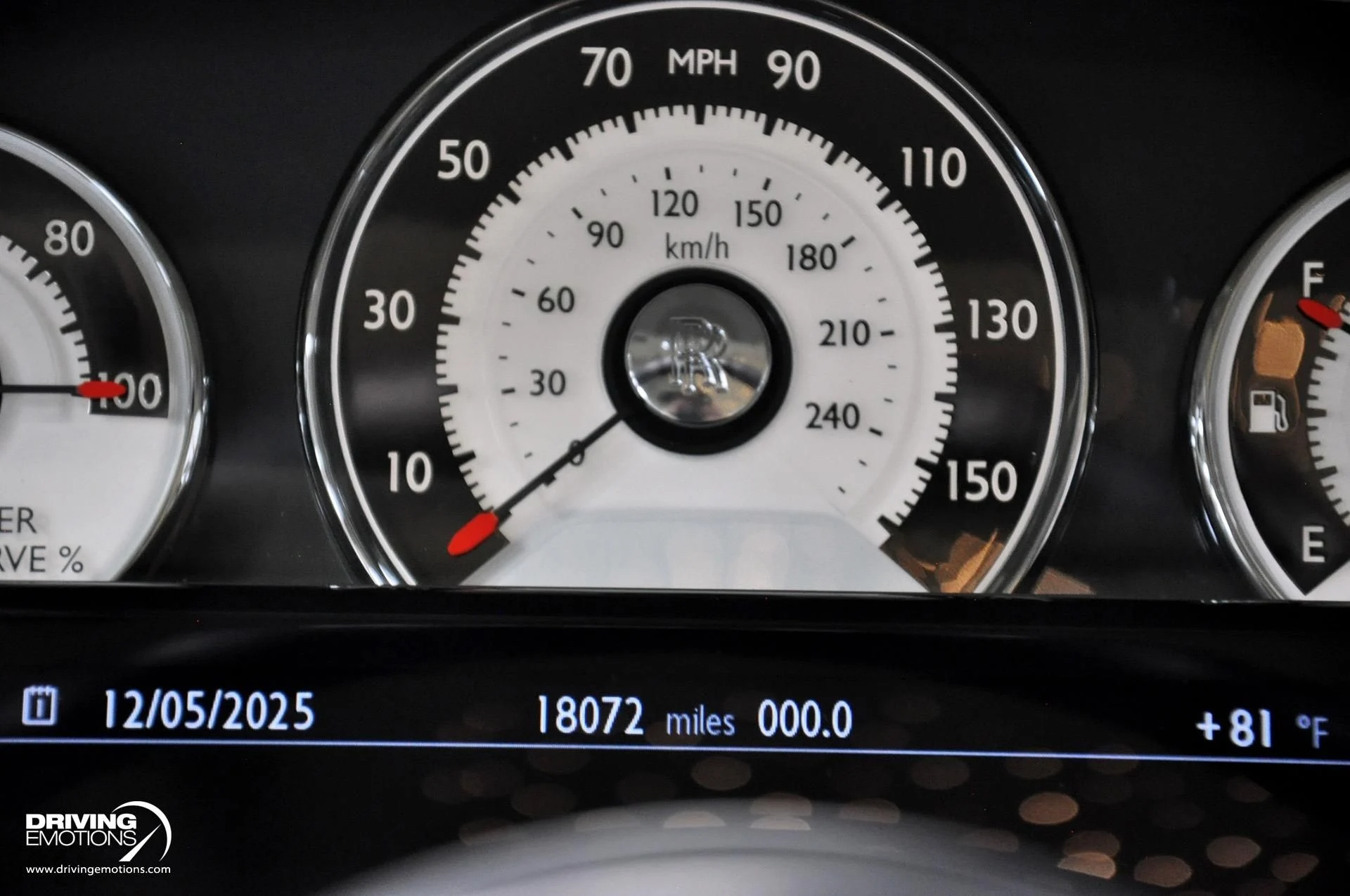 mph072_2565070330_883_p73_l_df063b2d14