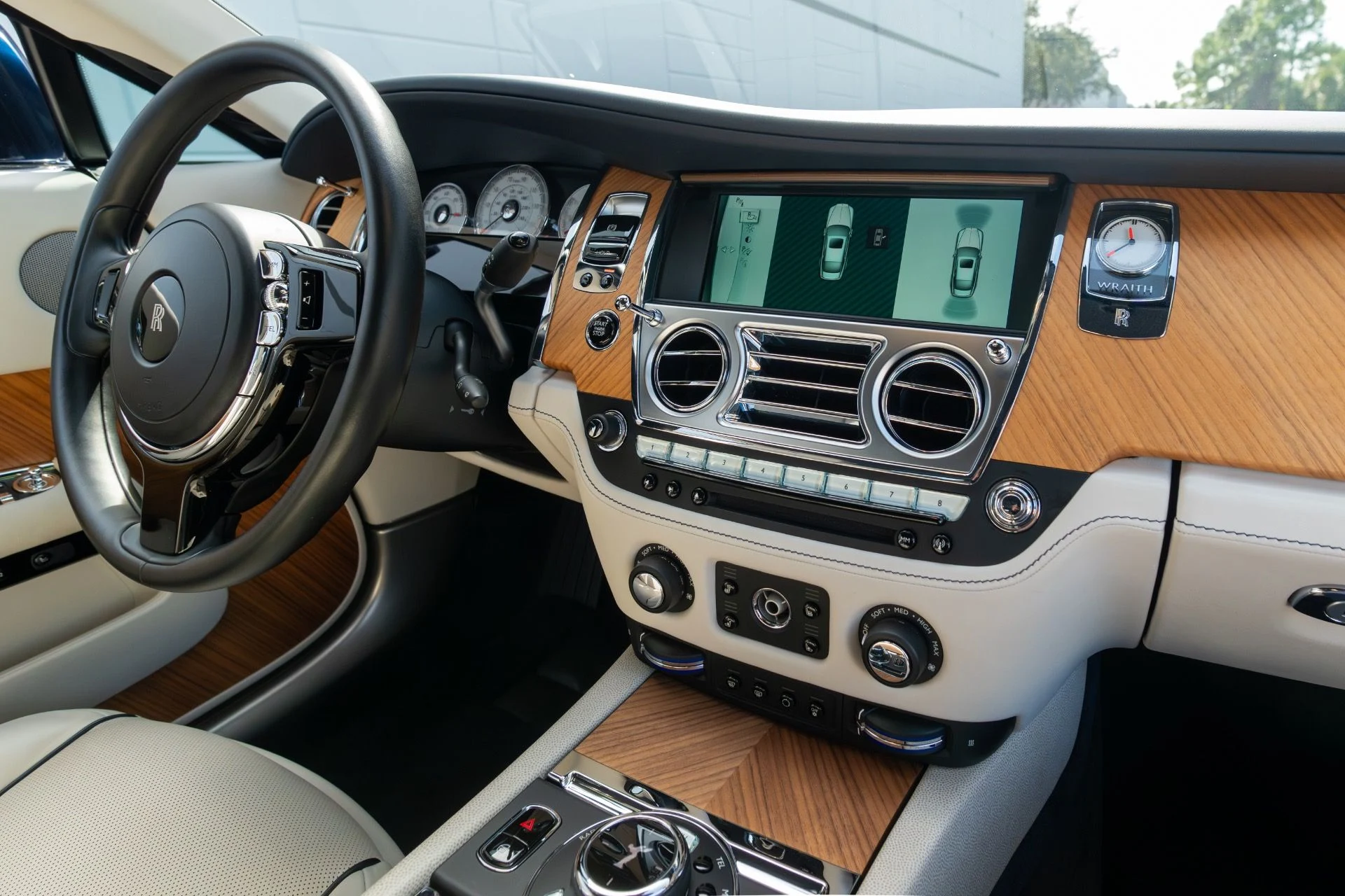 mph072_2570264824_Used_2016_Rolls_Royce_Wraith_1762887509_b5637480f5