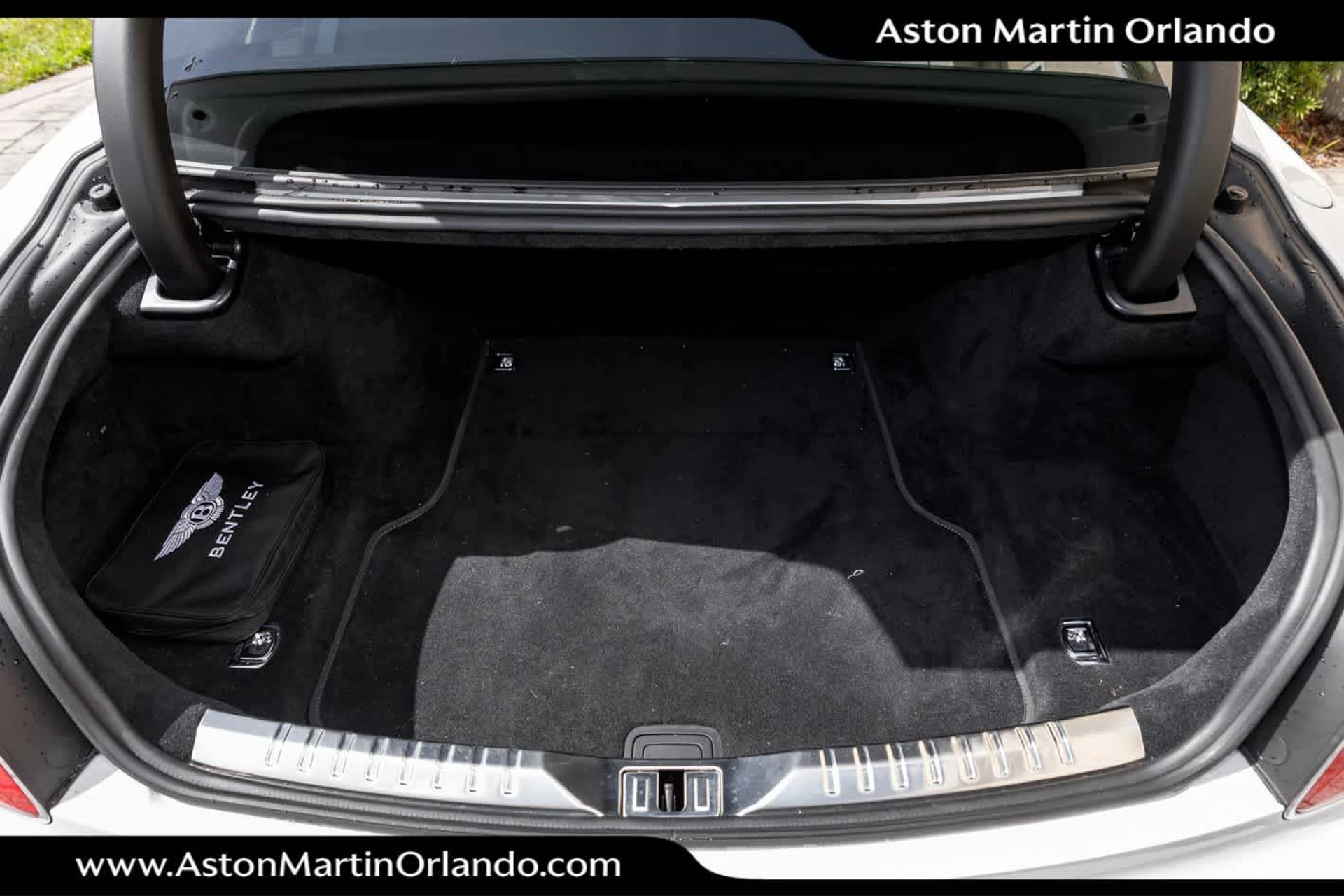 mph072_2689525996_73_85133446a1