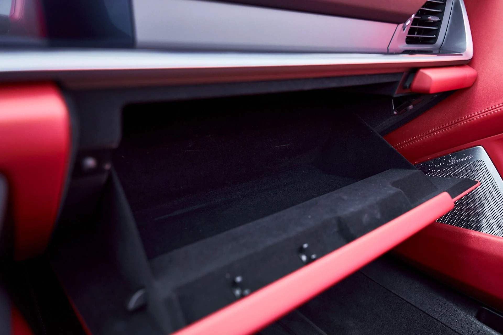 mph072_2695106429_Used_2021_Porsche_911_Turbo_S_1767839166_af8d9f02c1